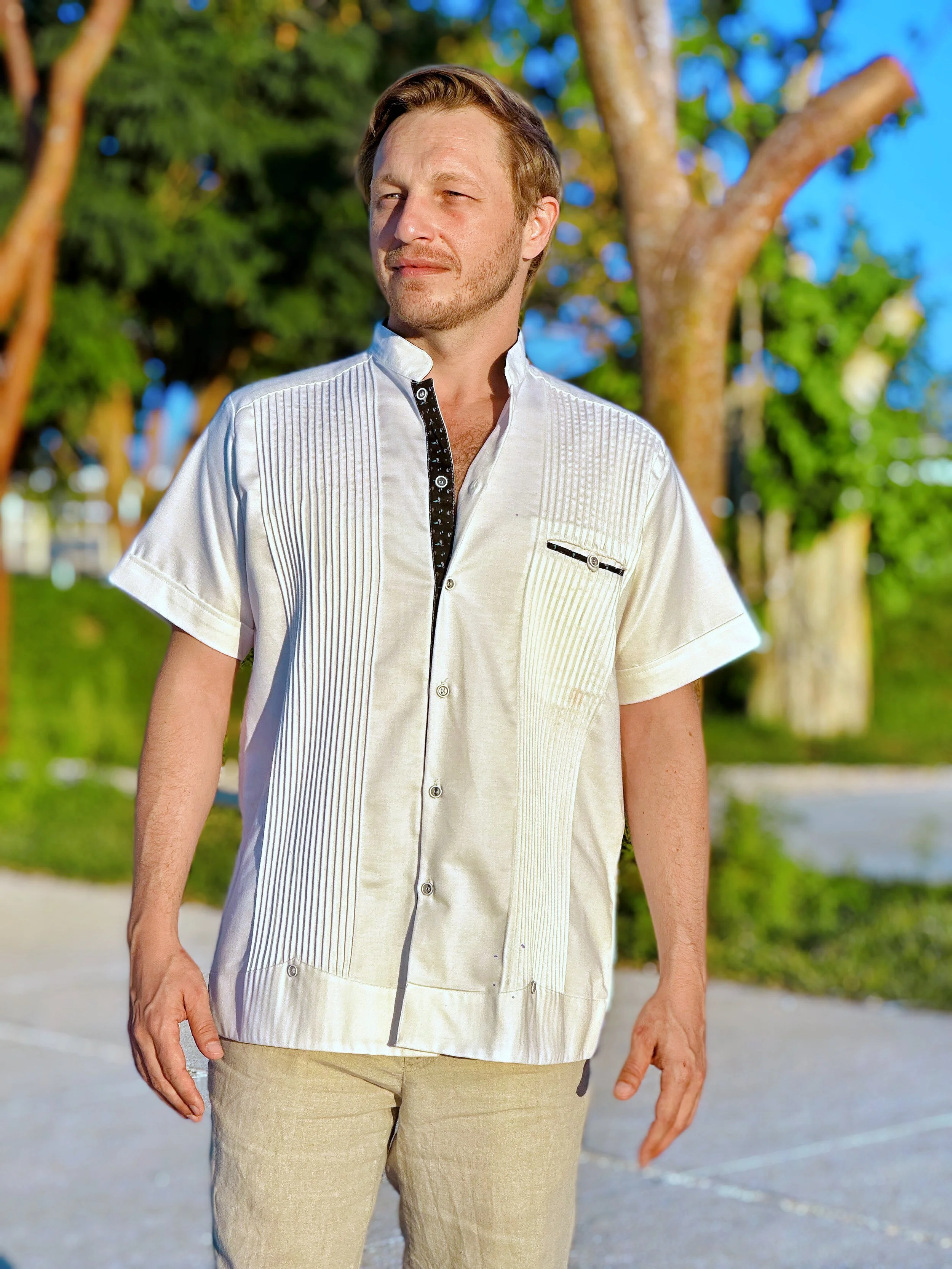 GUAYABERA IZAMAL (CUELLO MAO)