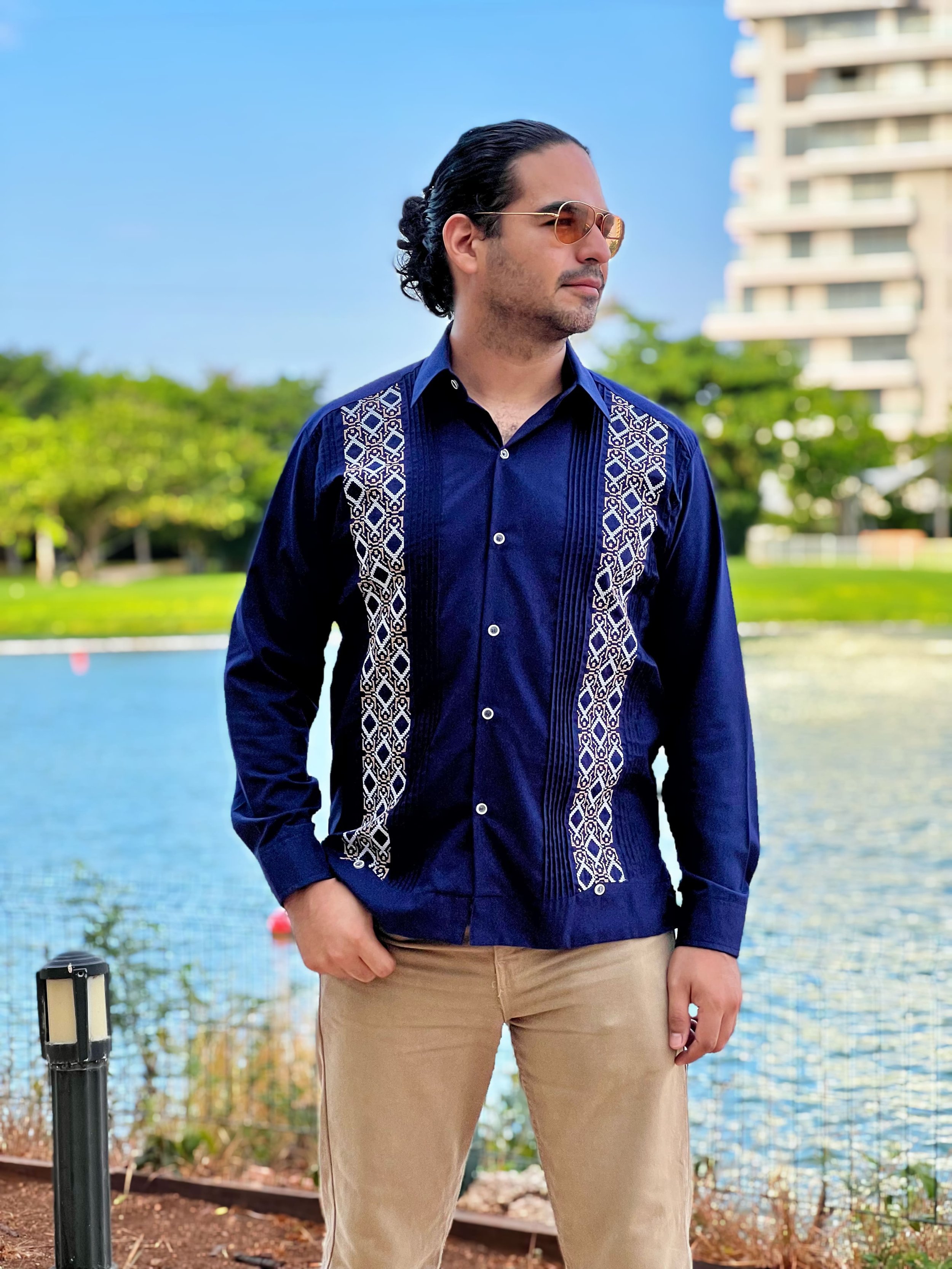 GUAYABERA NOTRE DAME