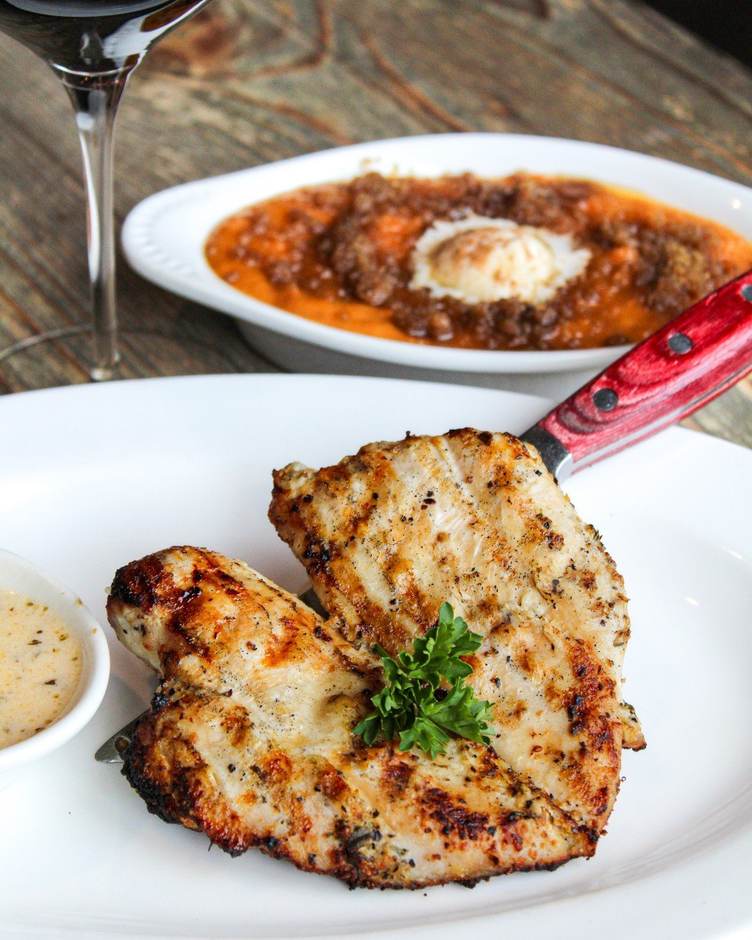 Your lunch break could look like this. 👀 

Serving lunch at The Rack House Monday-Friday from 11am until 3pm! 
🔗 Click the link in our bio to order online.