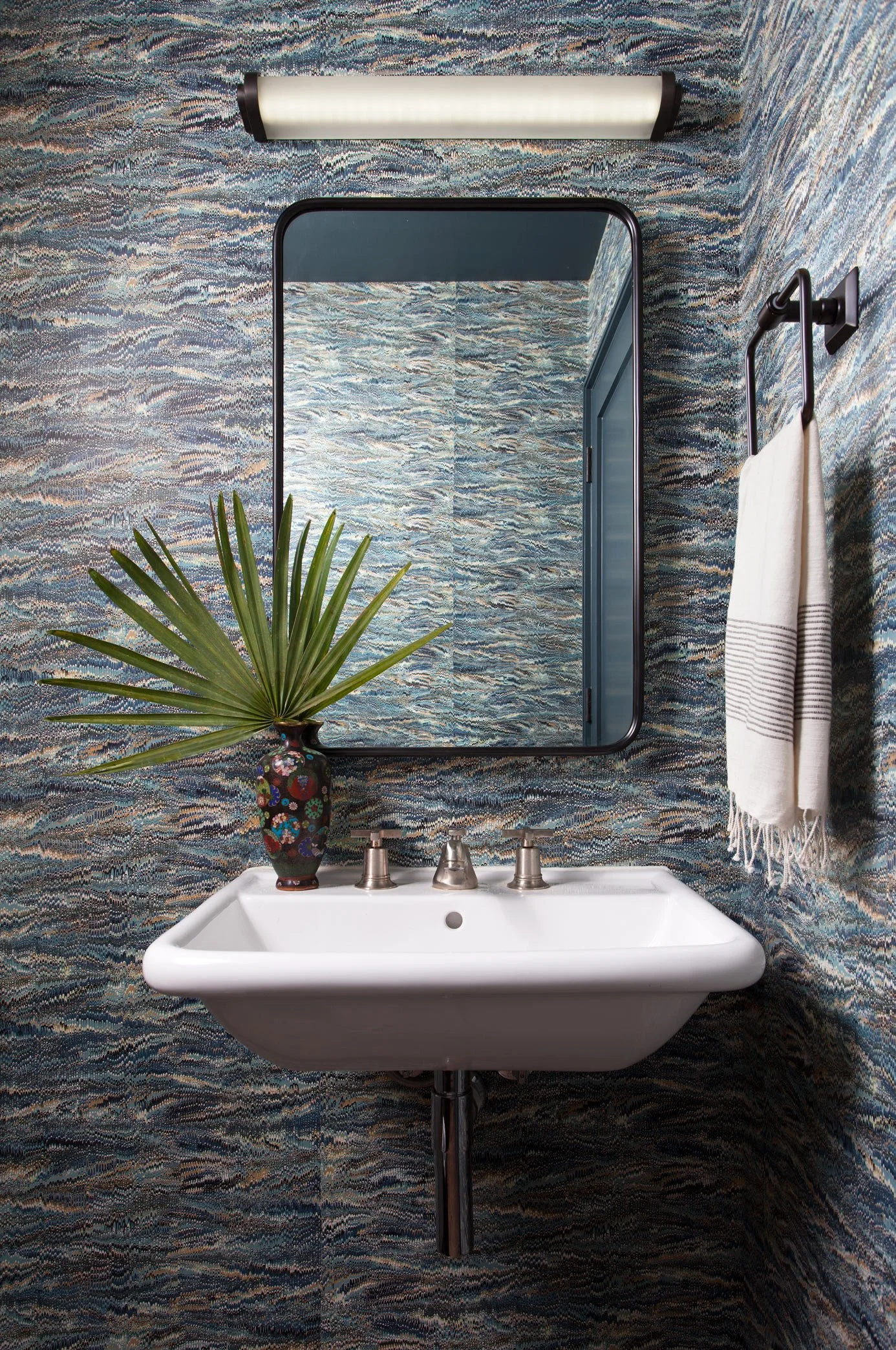 Little-boggy-Powder-Room.jpg