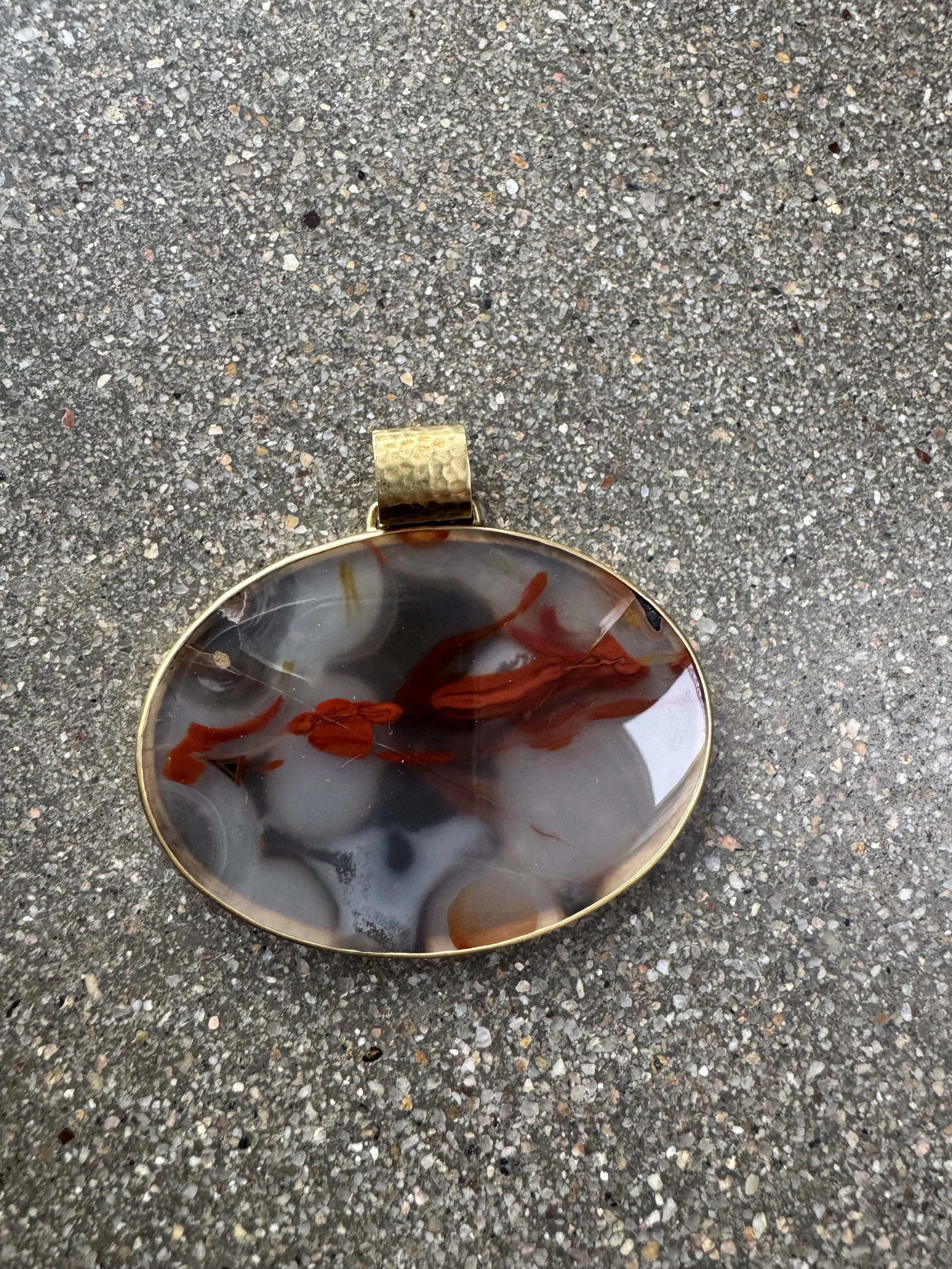 Agate Pendant with Hammered 18k Yellow Gold Loop