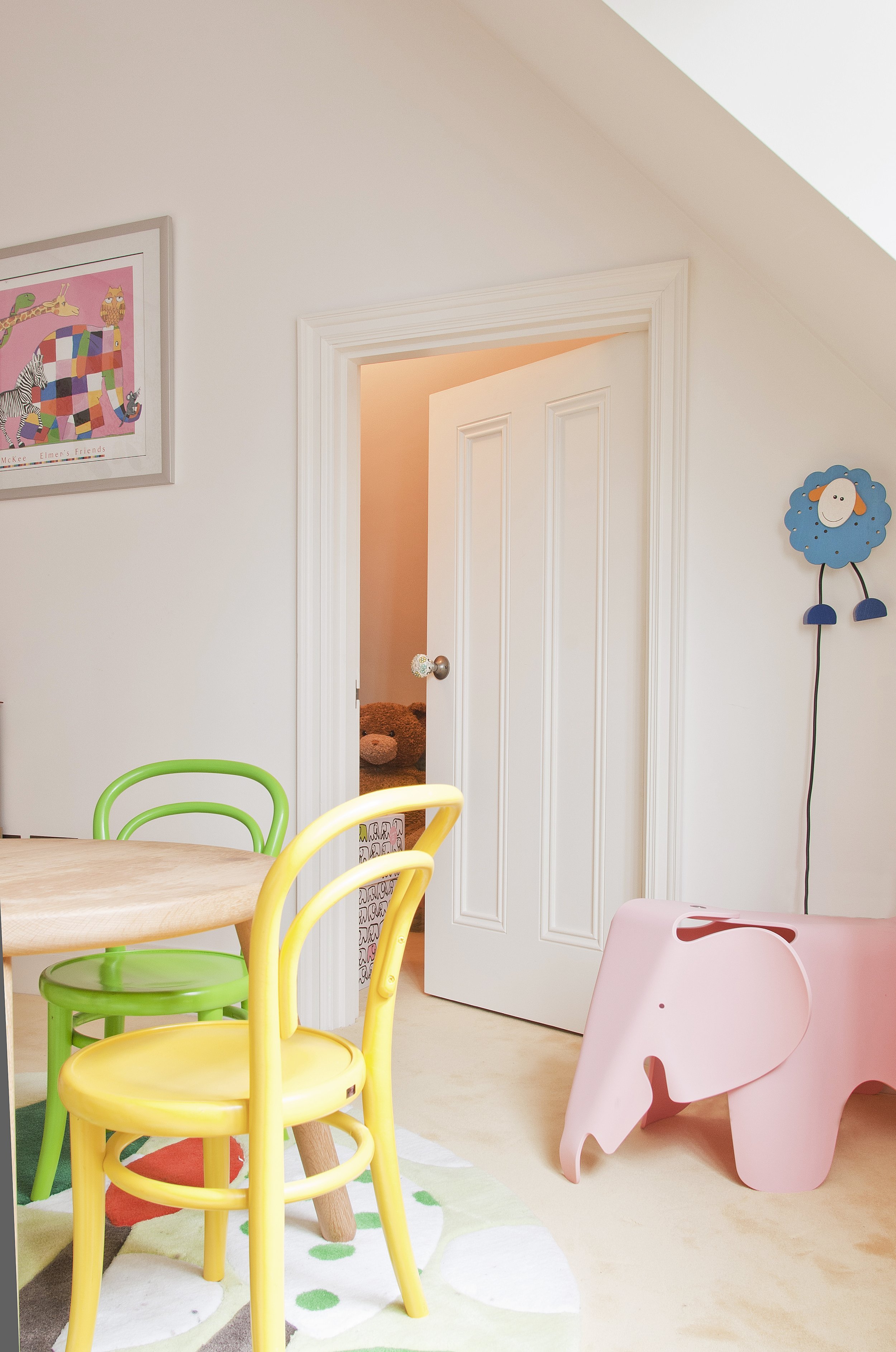 secret hideaways in this newly renovated childrens room