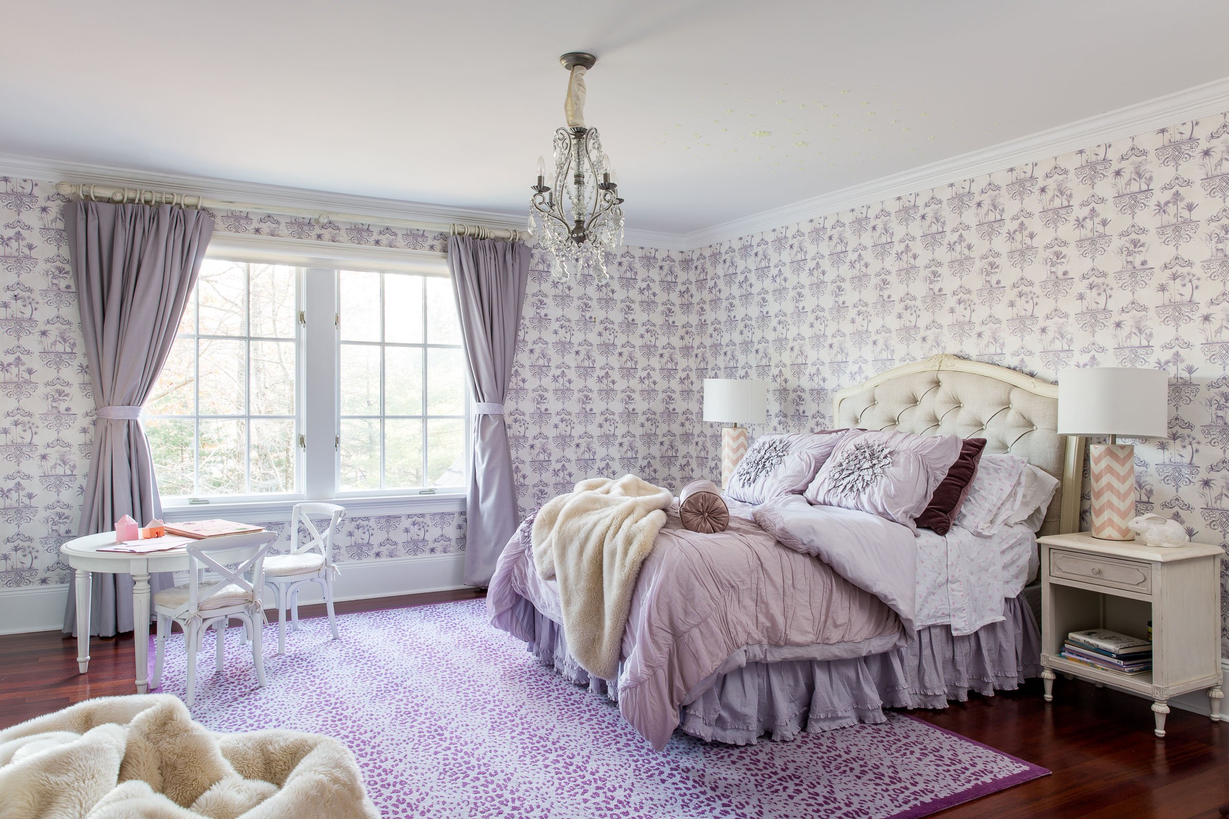 lovely and lavendar room design by KNOF design