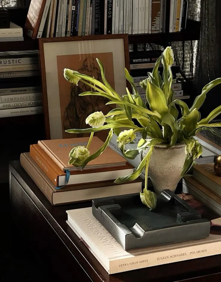 Curated Objects &amp; Botanical Styling
