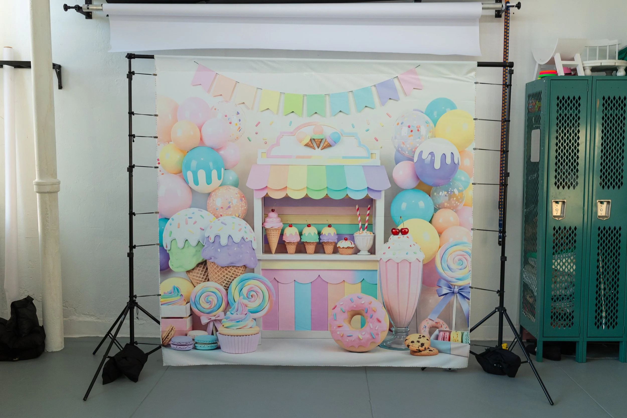Pastel Ice Cream Candy Dessert Stand