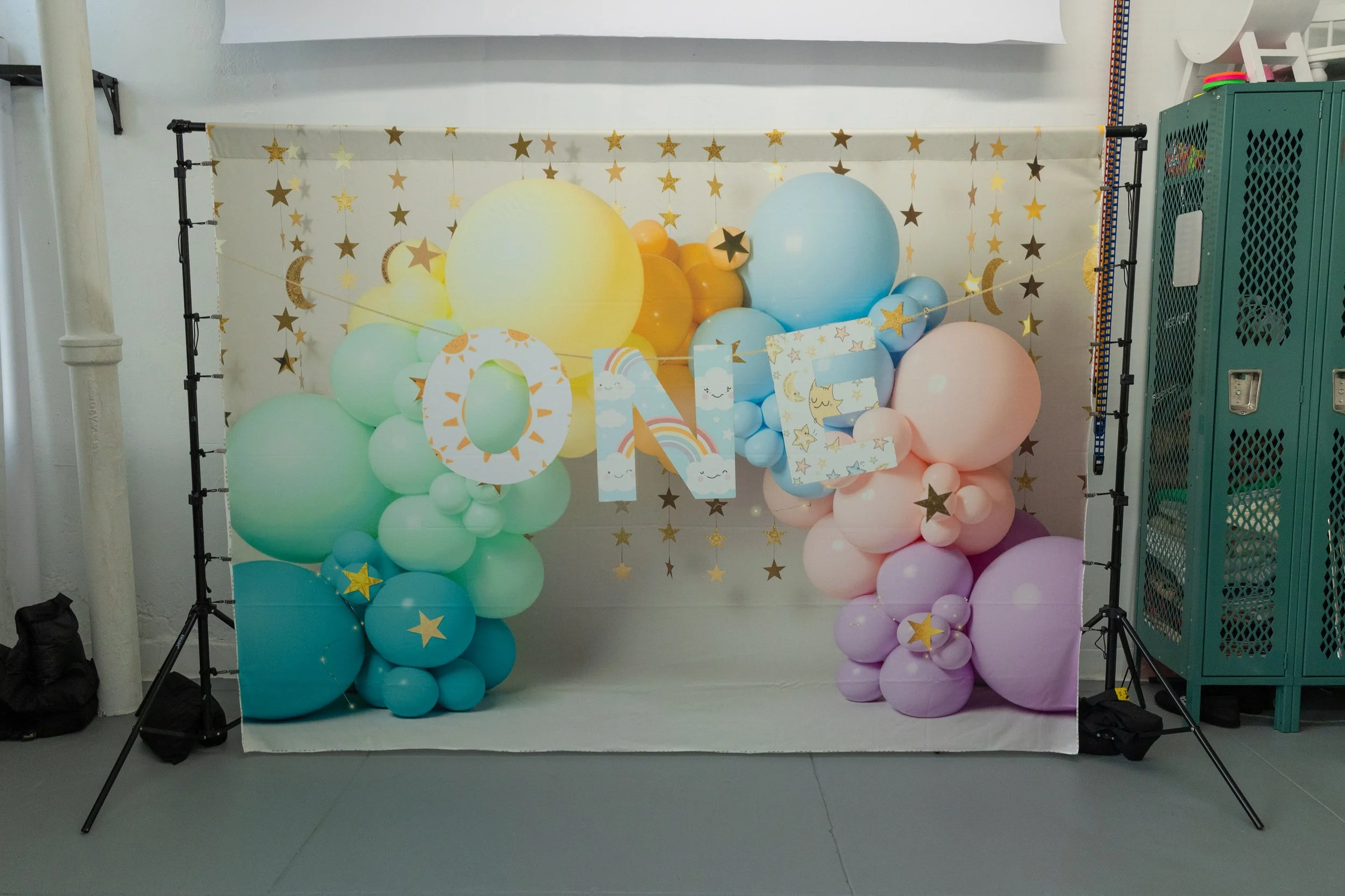 1st Birthday Balloon Arch Pastel Star