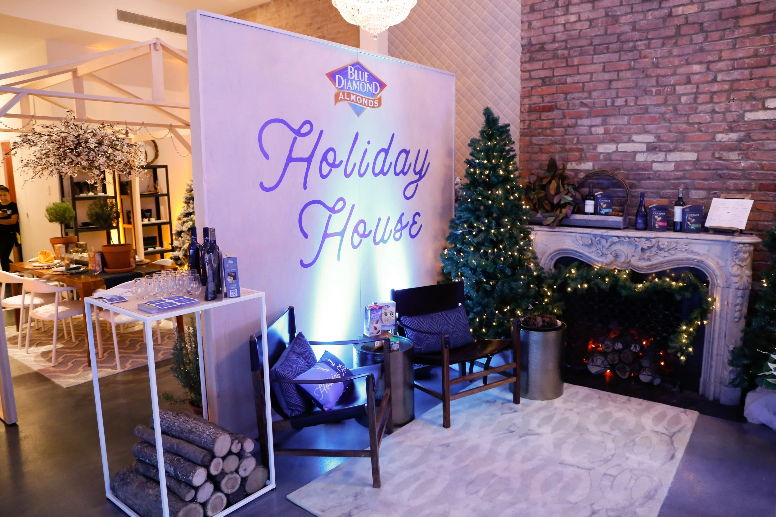 Blue Diamond Almonds Holiday House - 2019