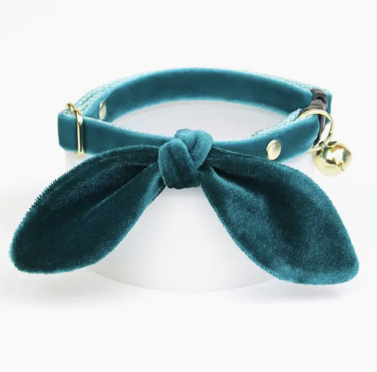 Velvet Collar.png