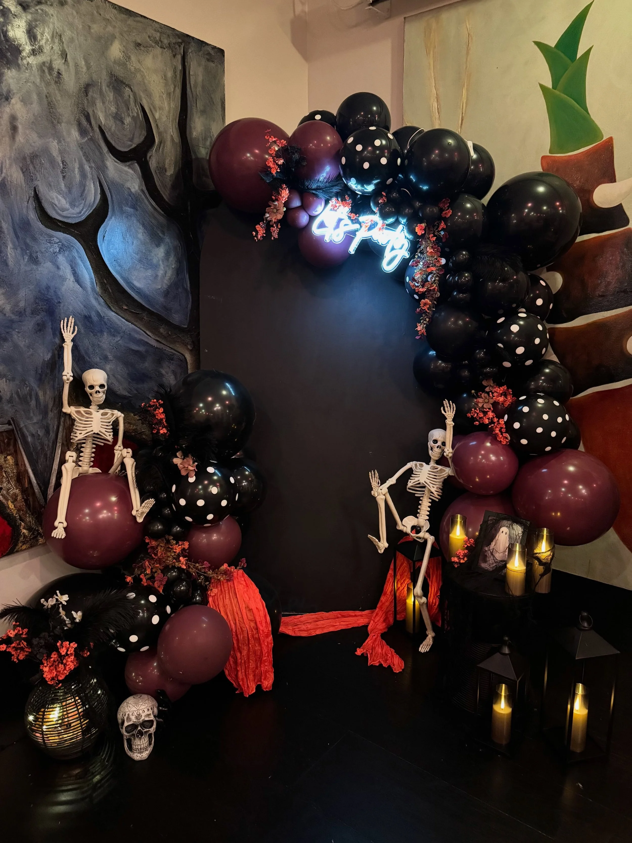 🎃👻 Still wondering how to make your Halloween event spooktacular and unforgettable? 🖤
🕸️ It&rsquo;s not too late! You still have time to make it happen!

DM us to make your next Halloween event one to remember! 🦇🕷️

#halloweendecornyc #hallowee