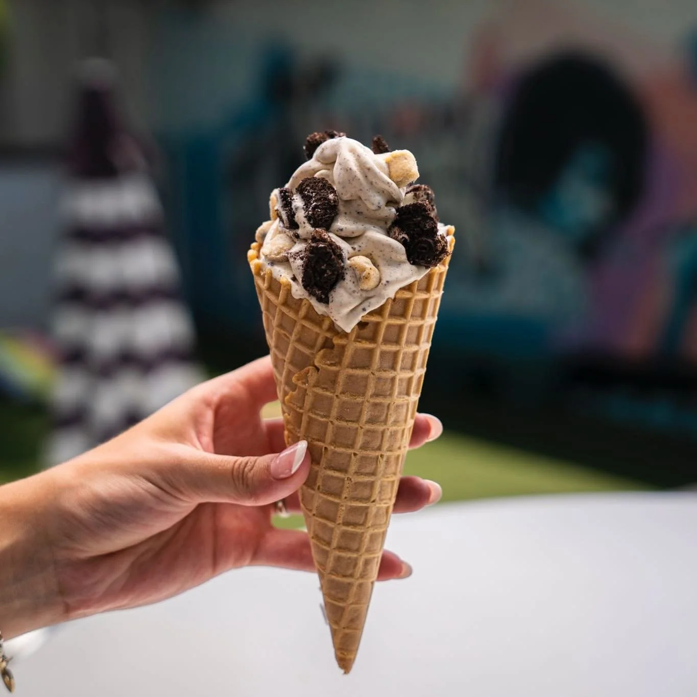 No better way to cool off in this heat than with some ice cream ☀️🍦

We will be @wedgewoodhoustonfarmersmkt today from 4-7pm! Come see us there 🫶🏻

📸: @kaleb_broussard
