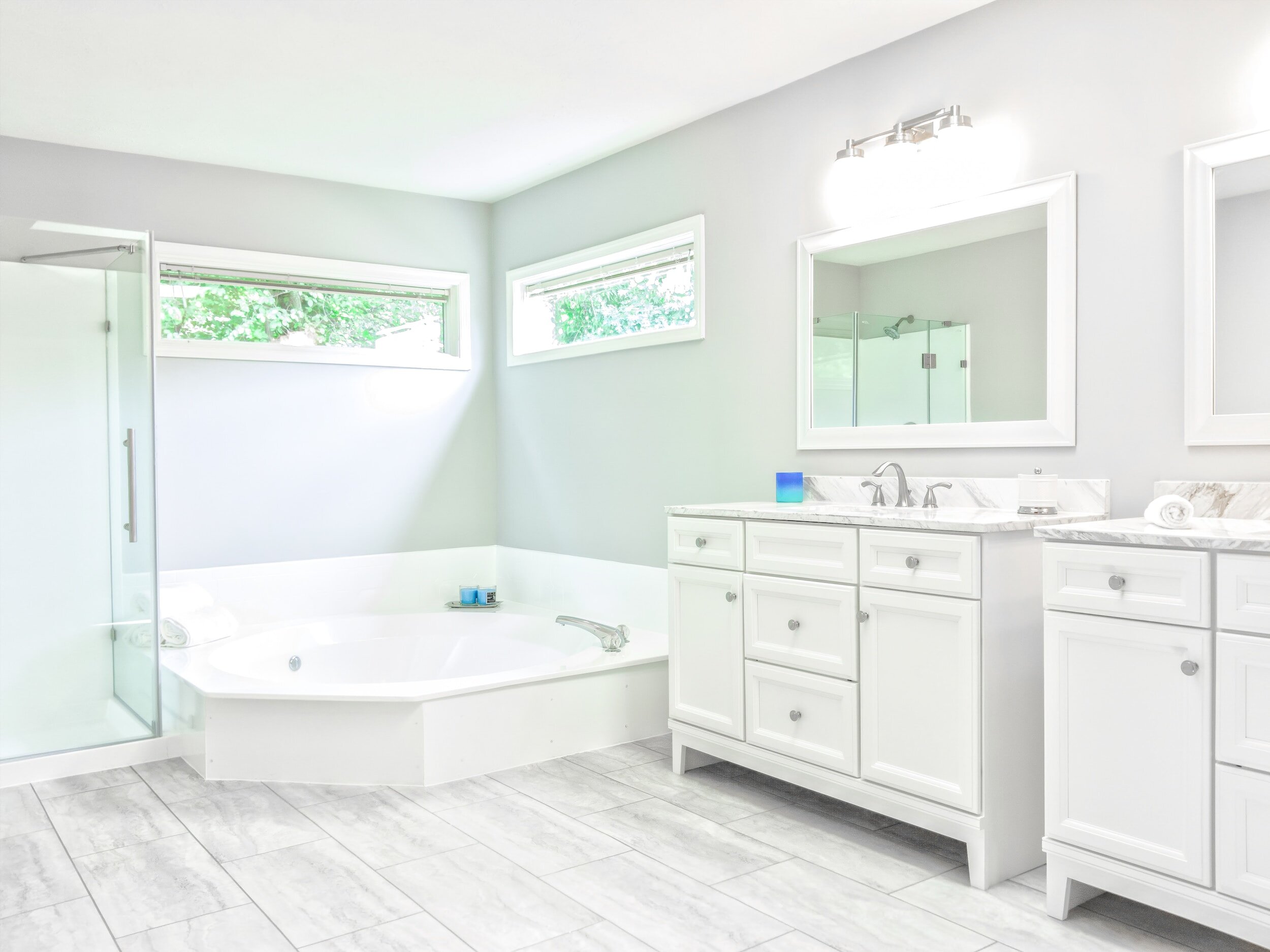 What looks better, white bathrooms or brightly coloured?