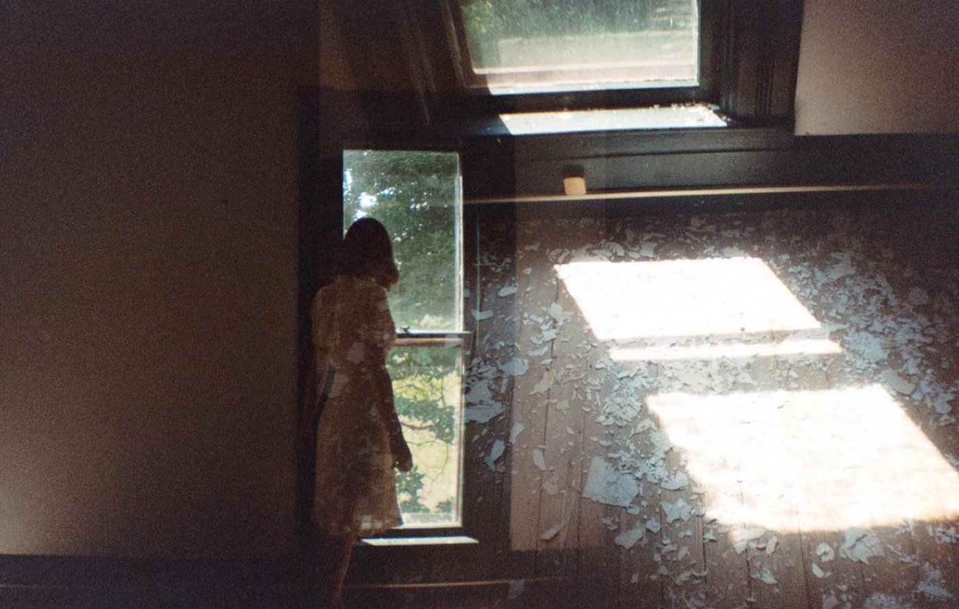 Expired 35mm color film
Diana Mini
Auburn, Ohio