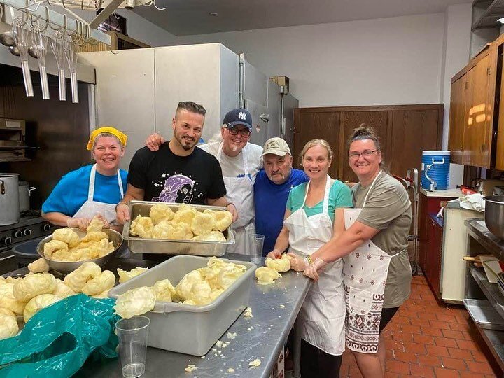 Thank you to everyone who came out to make holubsti (stuffed cabbage)! Thank you to @justin_fornal for providing us a delicious bottle of his Birch Sap Spirit!  Care to guess how many we made?