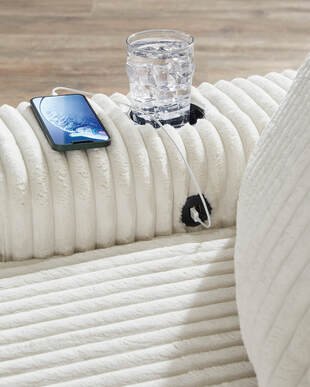 21104-15-usb-detail.jpg