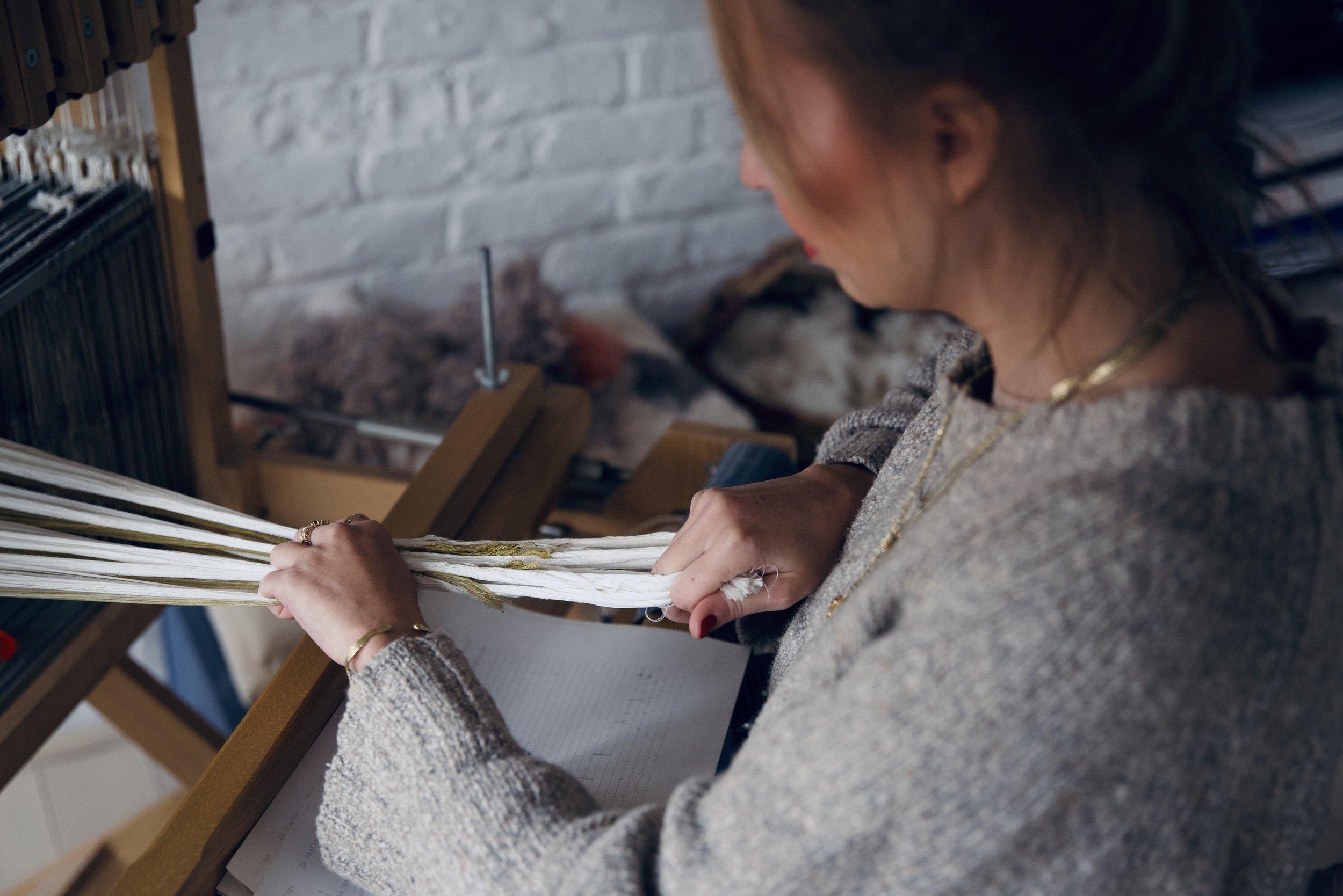 LIVE WEAVING