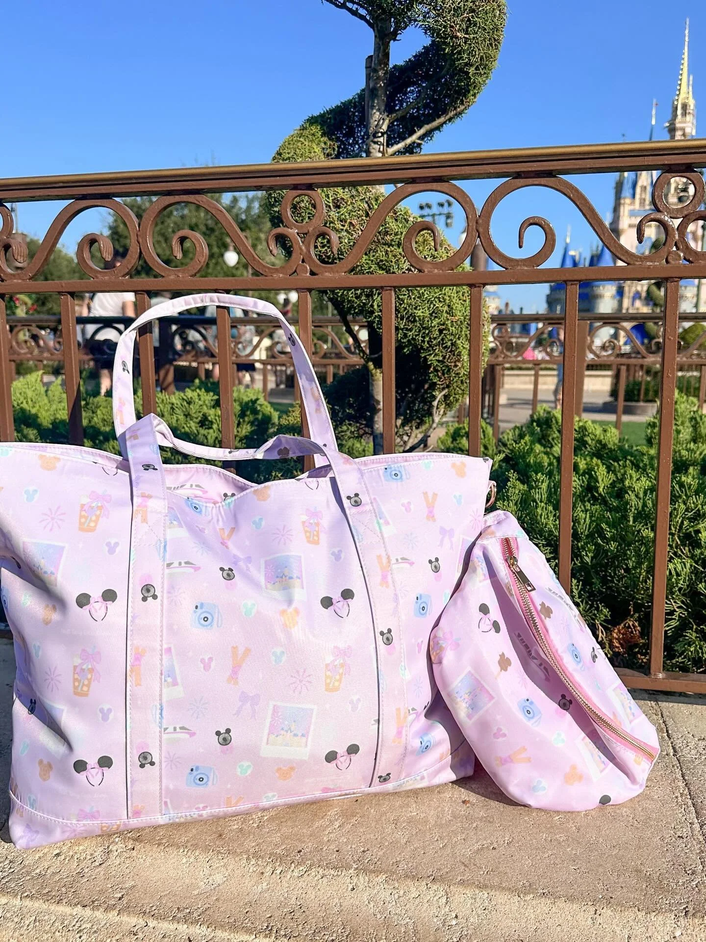 Have you seen our perfect park day set?! This is one of my favorite newish designs and is so perfect for upcoming park days at Disney! Choose from a tote bag, fanny pack, pajamas or matching tee or crew. Available now! ✨ @tayblanch_