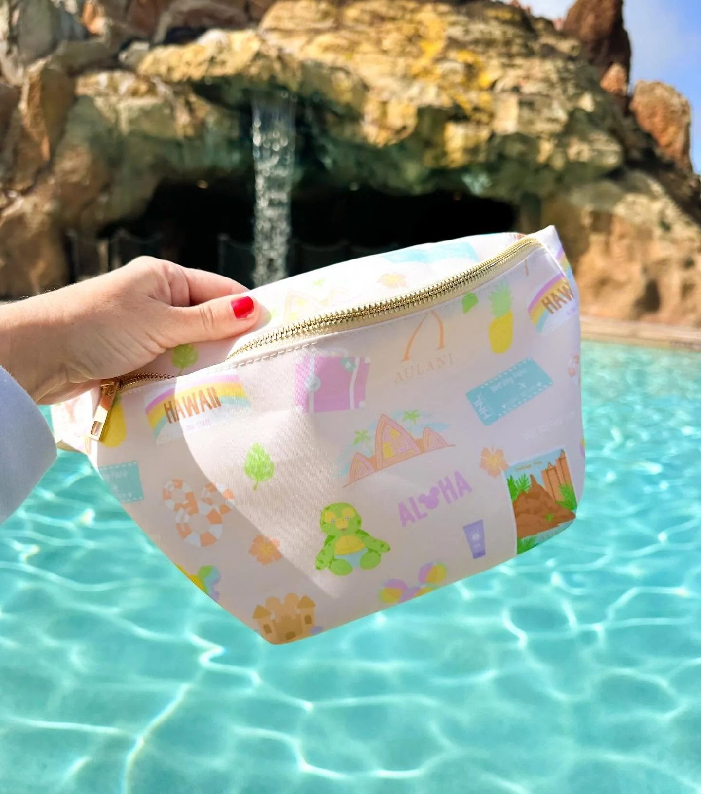 Ok I&rsquo;m ready to go back to Aulani now! I need to plan a trip just to wear this new fanny pack! Shop our Aulani inspired collection now! 🌺🌴☀️