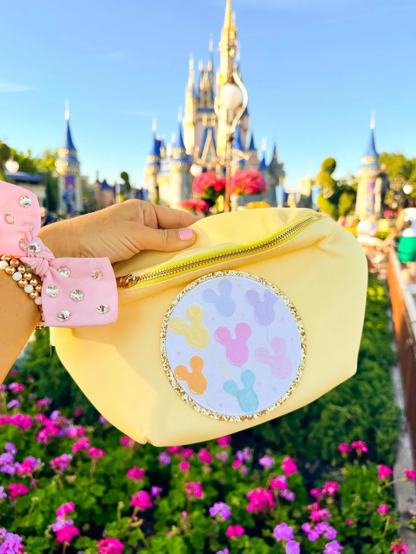Give me all the Mickey balloons! I&rsquo;m a sucker for anything pastel yellow, there&rsquo;s just something so Springy about it. Shop these balloon patches fanny packs and so many other options for Magic Kingdom park days. ✨