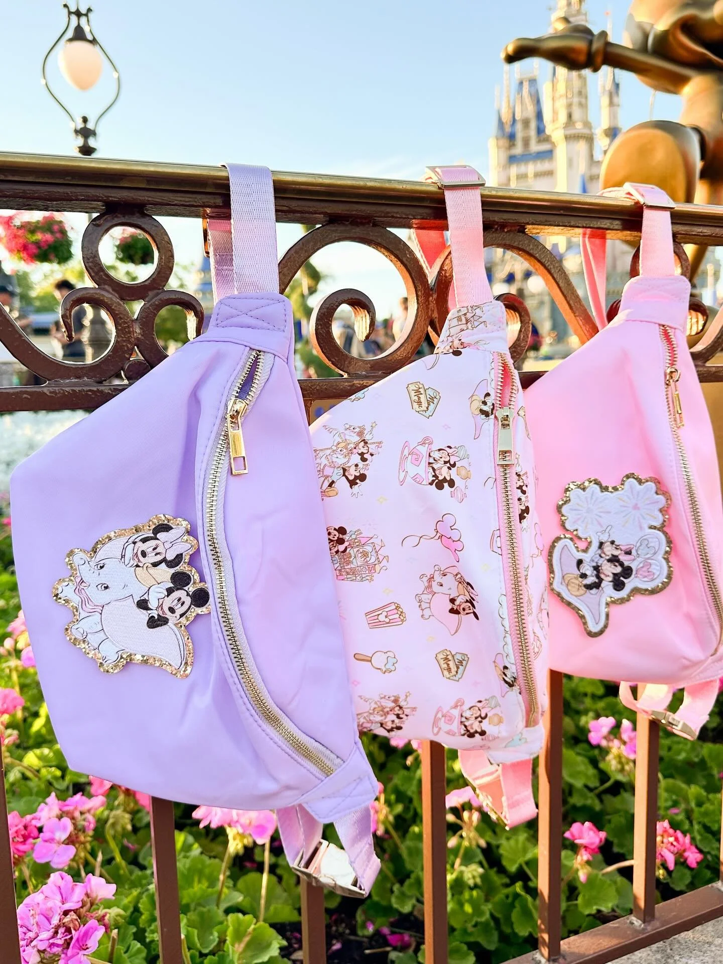 Castles and carousels print is back! I love how much you all love this print so I recently added it in a tote bag as well. Shop now! ✨