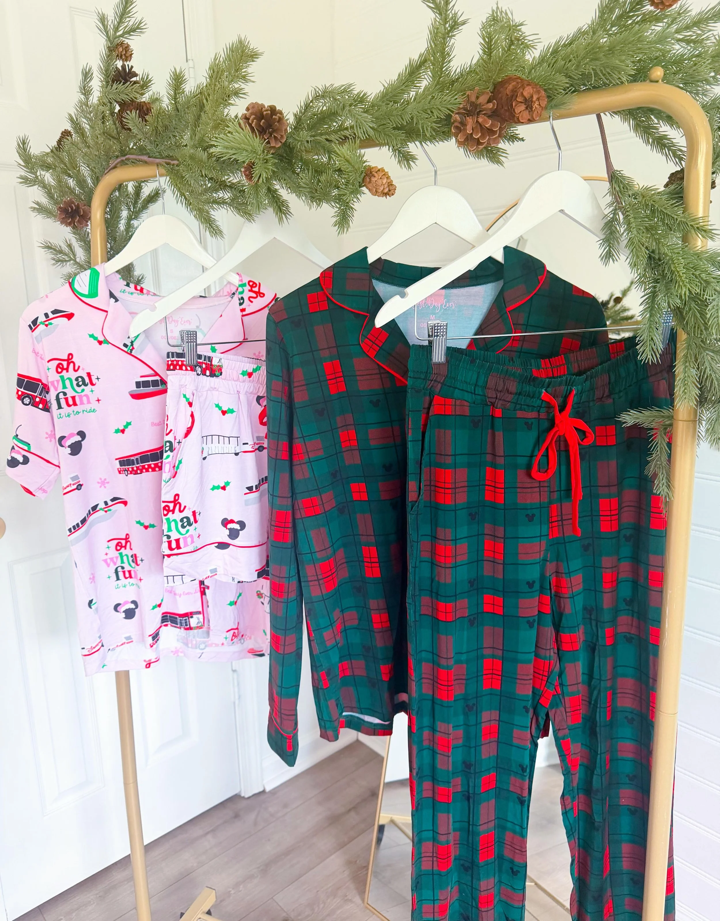 New Christmas pajama sets are here in 2 new prints! Plus shop matching bags in both prints. Get a free cup sleeve if you spend over $125 tonight only! Shop our biggest Christmas collection ever now! 🎄