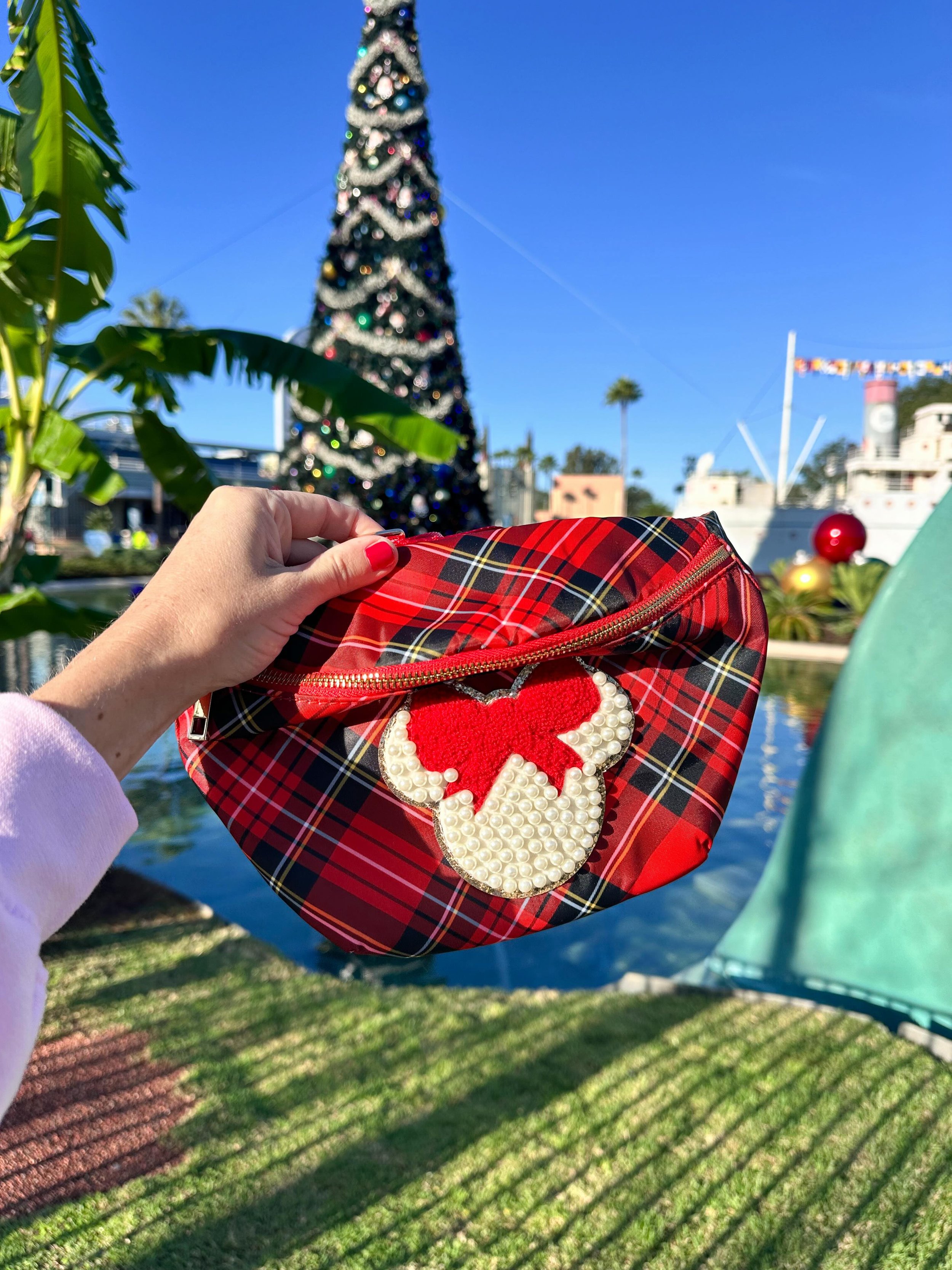 A moment for the plaid pearl bag. This year I have not one? But 2 plaid prints. Swipe to see the green version. Shop Christmas in our shop now! 🎄❤️✨