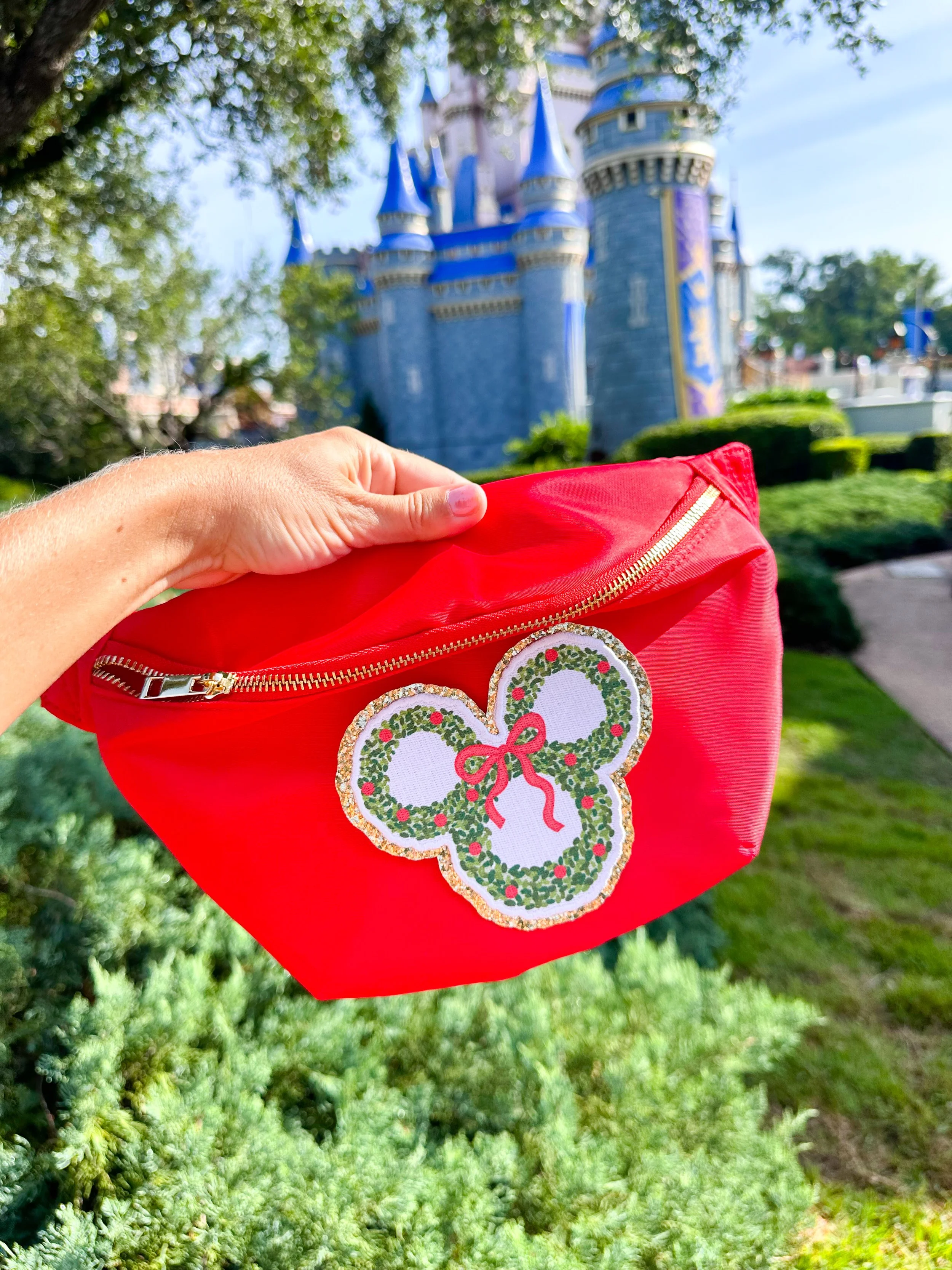 Christmas Mouse Wreath Fanny Pack
