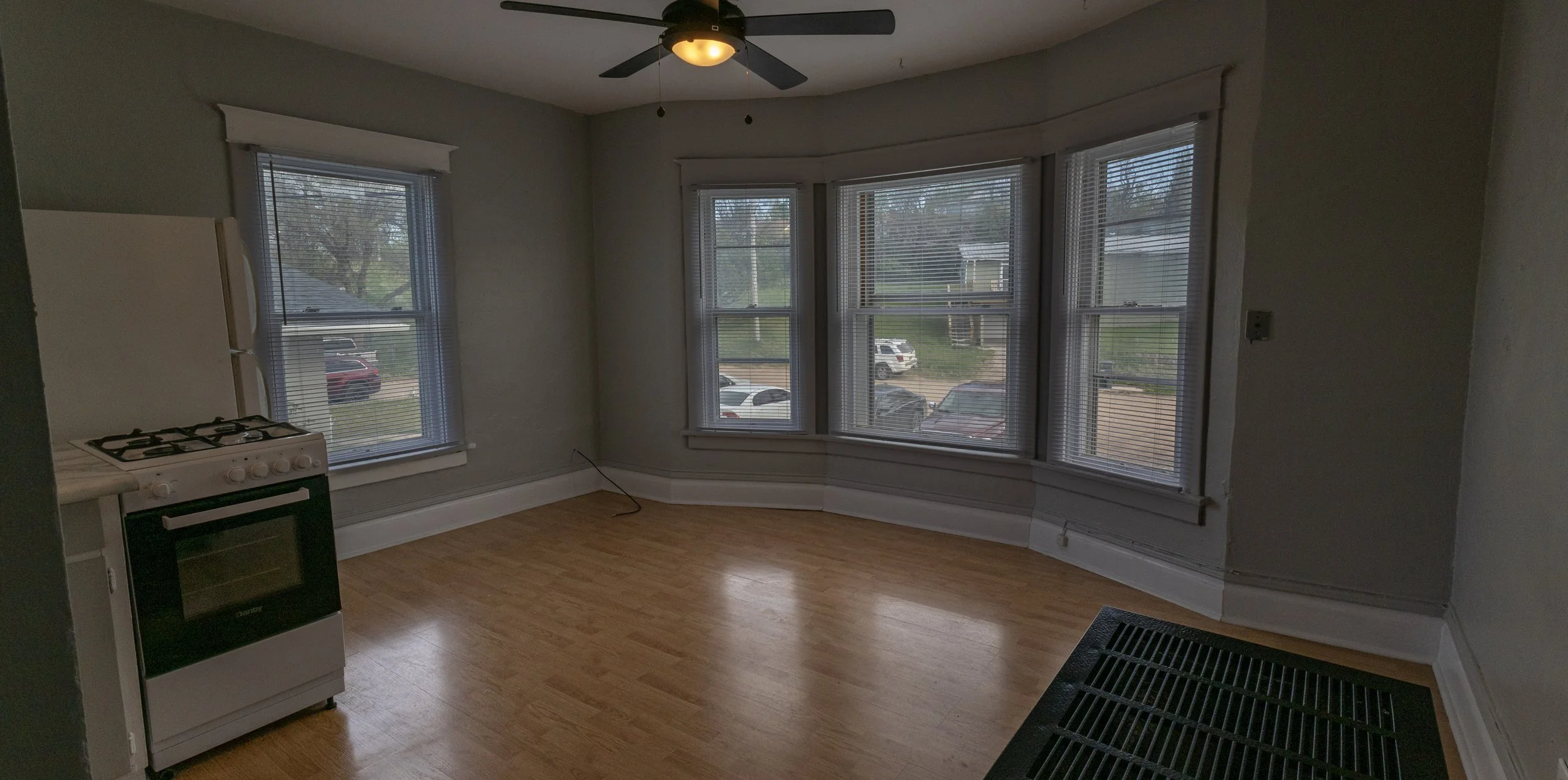 Belle Fourche SD living room apartment for rent