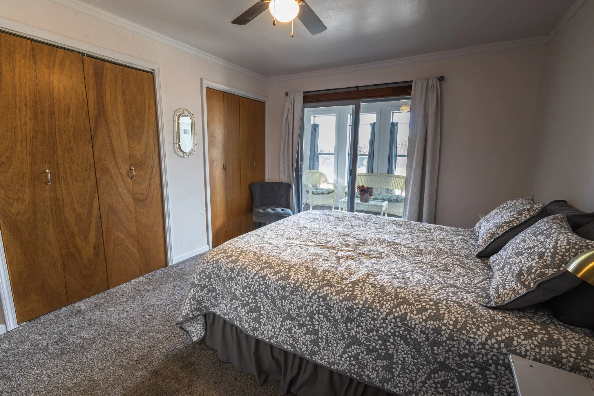 godlen getaway lead sd room leading to sunroom