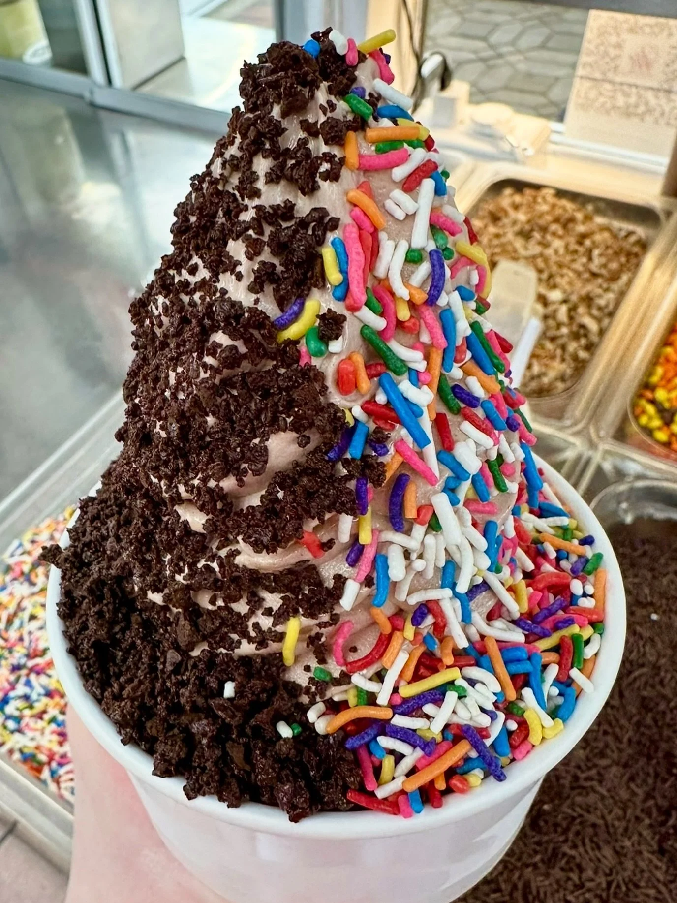 Pick your side 👀 Team Sprinkles ❤️ or Team Crunch 🤎?
