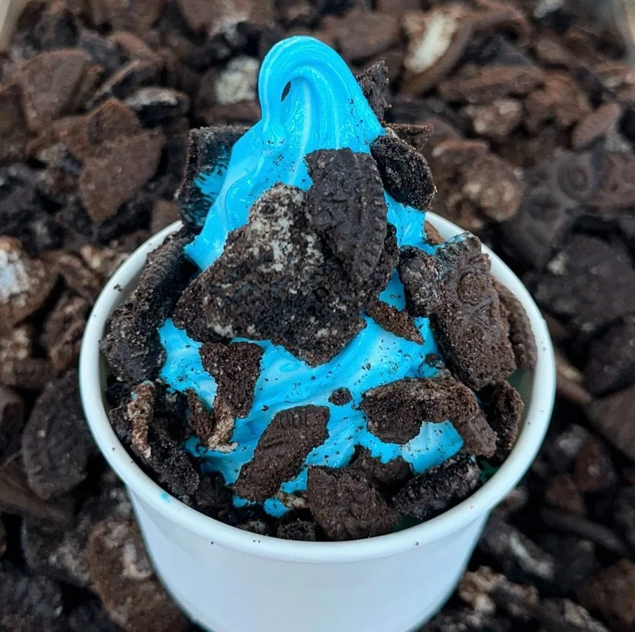 Oreo &amp; Cotton Candy Twist🍦 Tag your ice cream partner 👇