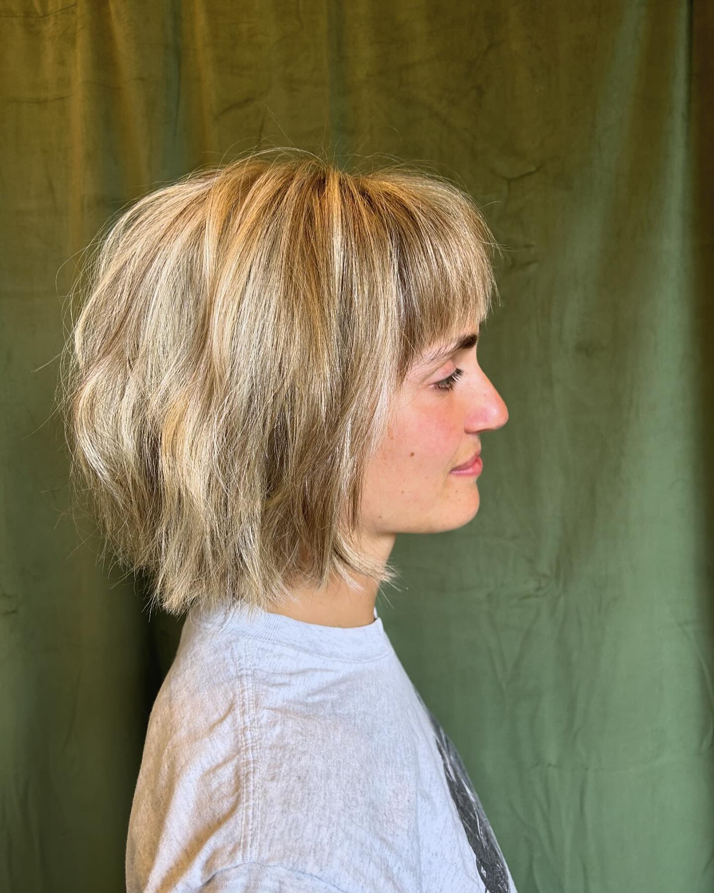 Short and sassy blonde is in for summer 🌞