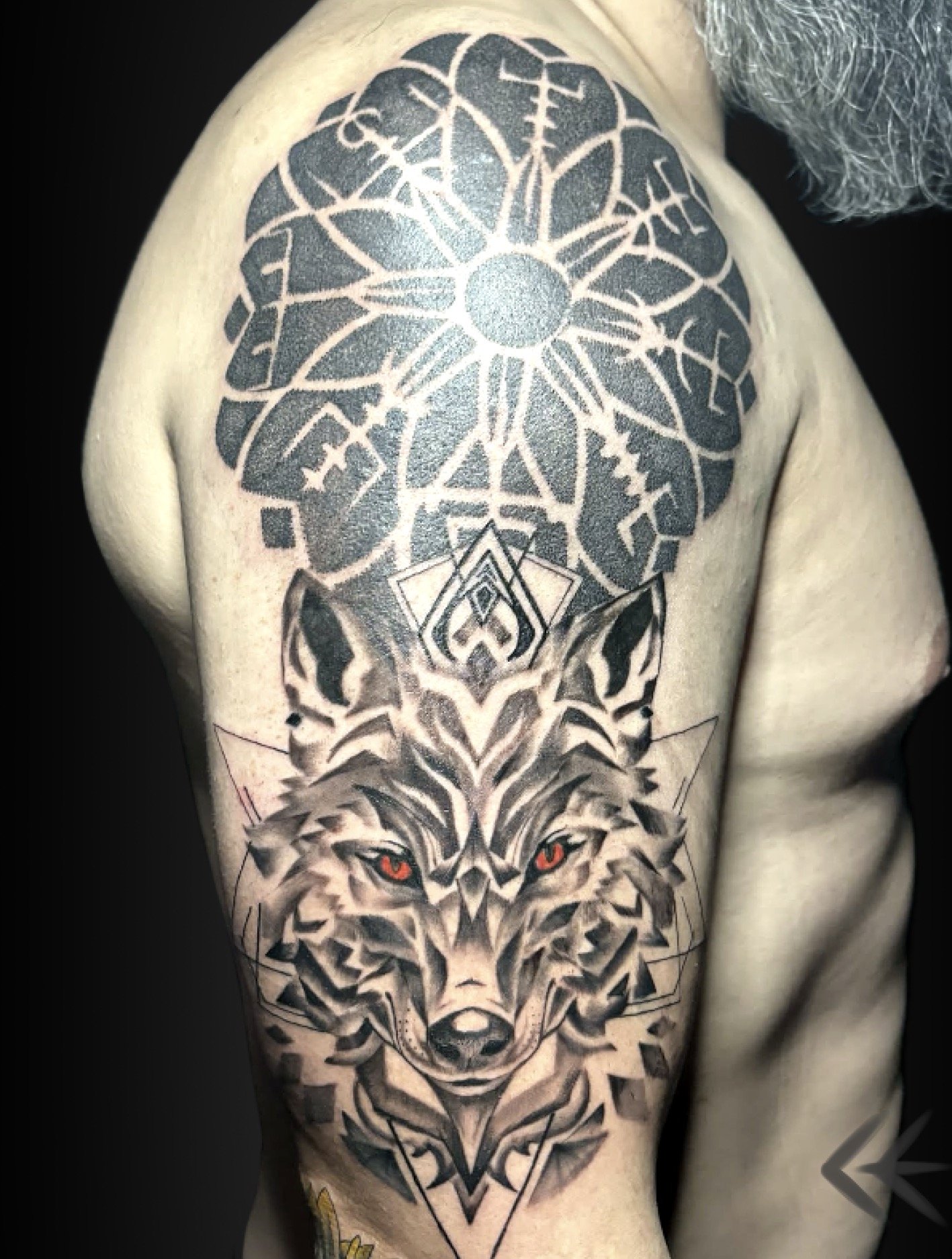 Edmonton realistic black and grey realism wolf, geometric  tattoo artist.jpeg