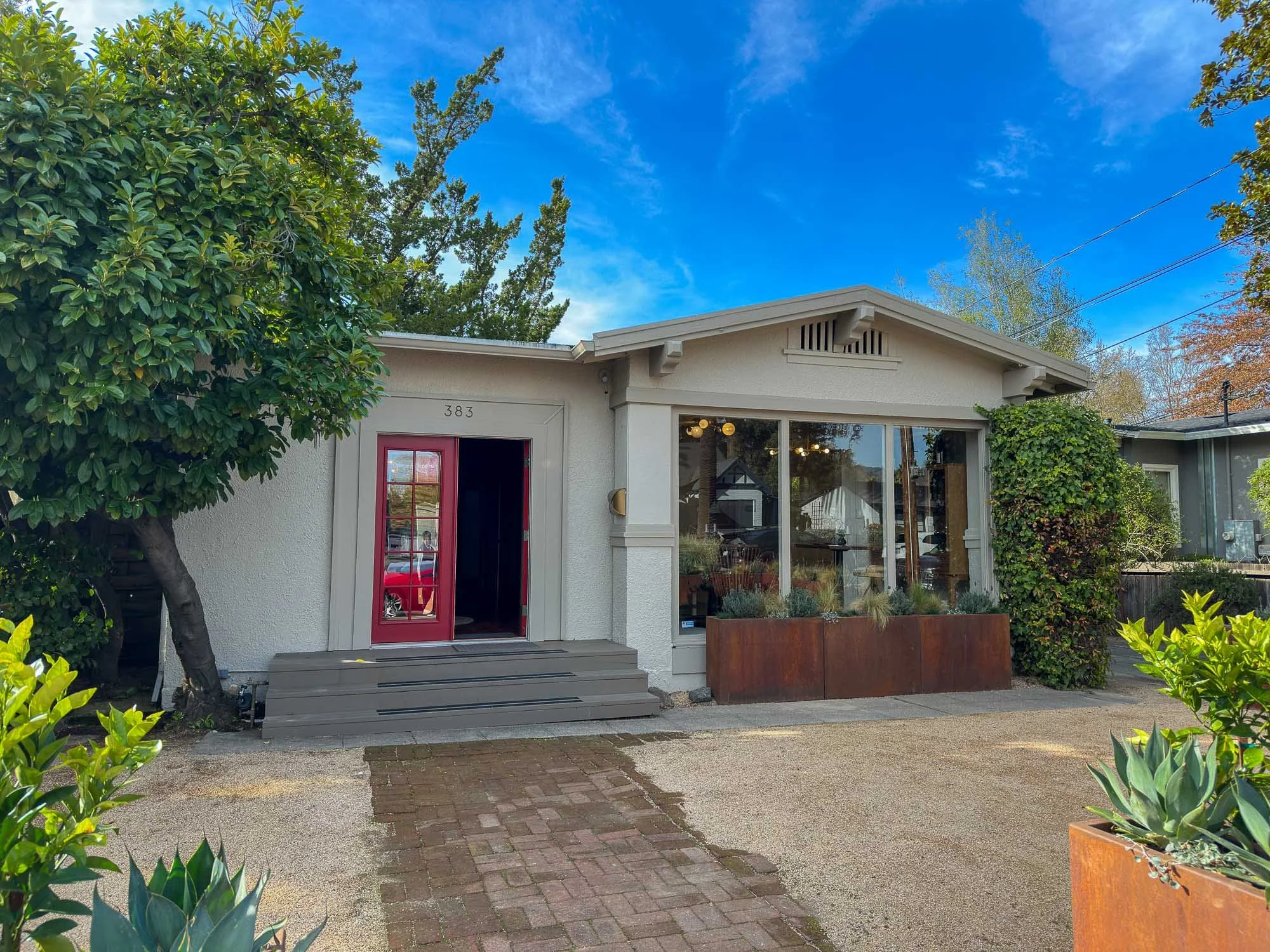 Platt Vineyard Tasting Room