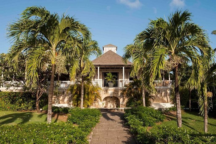 exterior.jpg