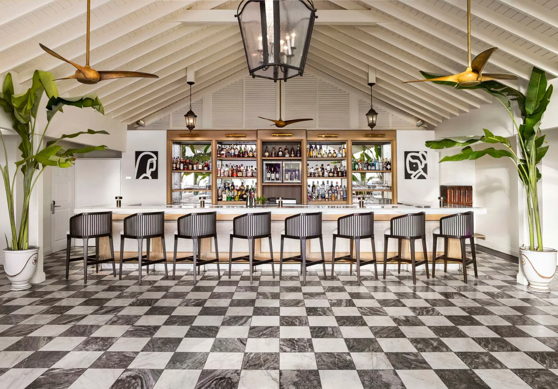 032-Sugar-Beach-A-Viceroy-Resort-La-Baie-de-Silence-Saint-Lucia-Saltwood-Bar.jpg