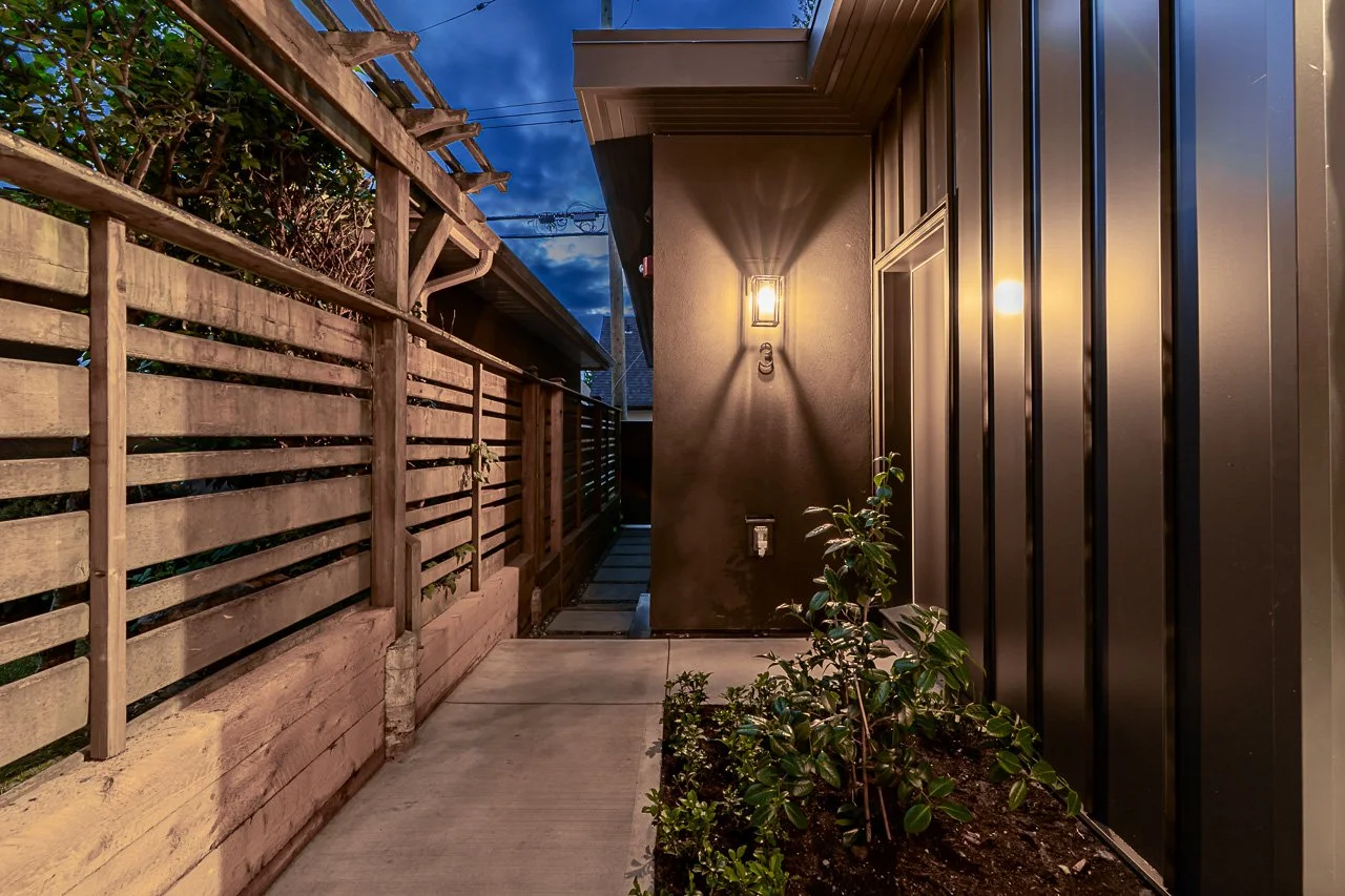 4465 W 6th Avenue Vancouver-30.jpg