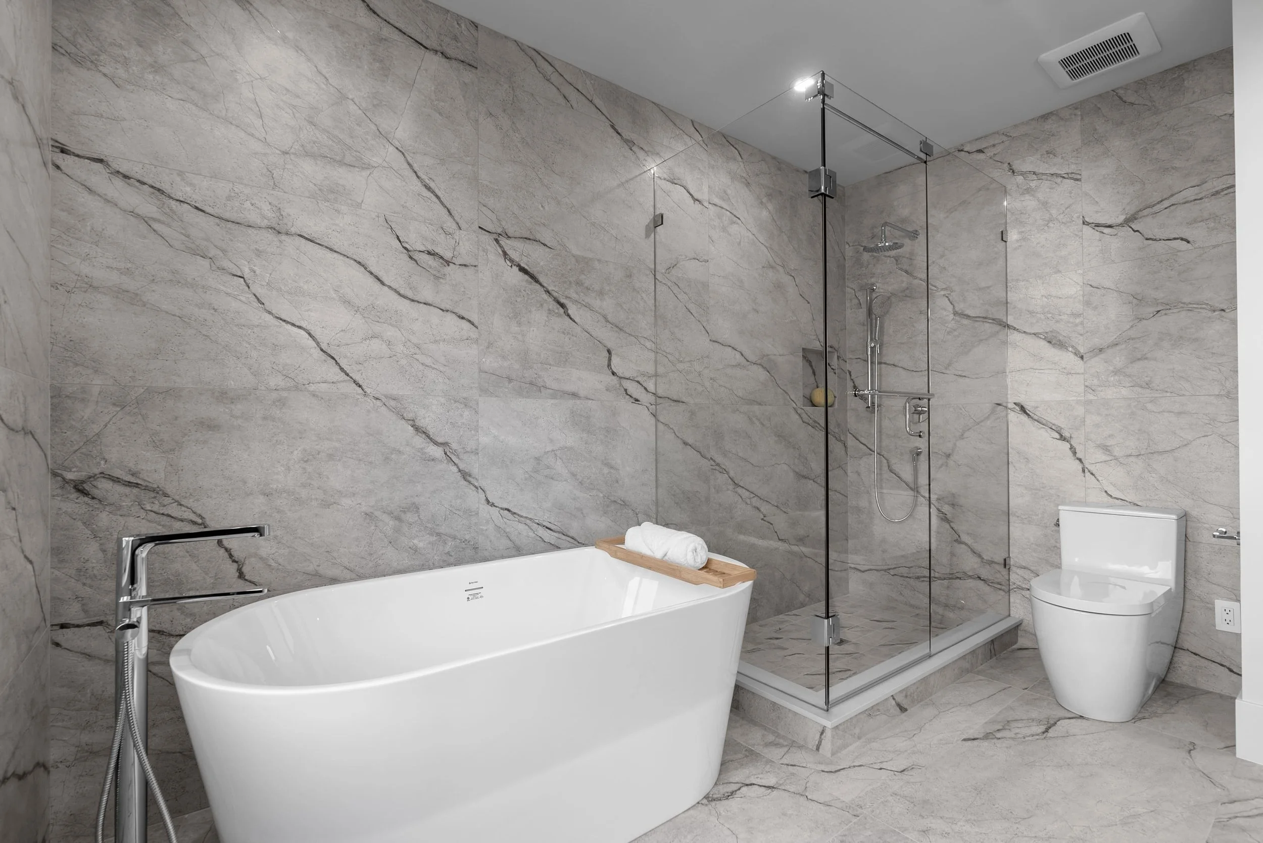 Primary Ensuite .jpg