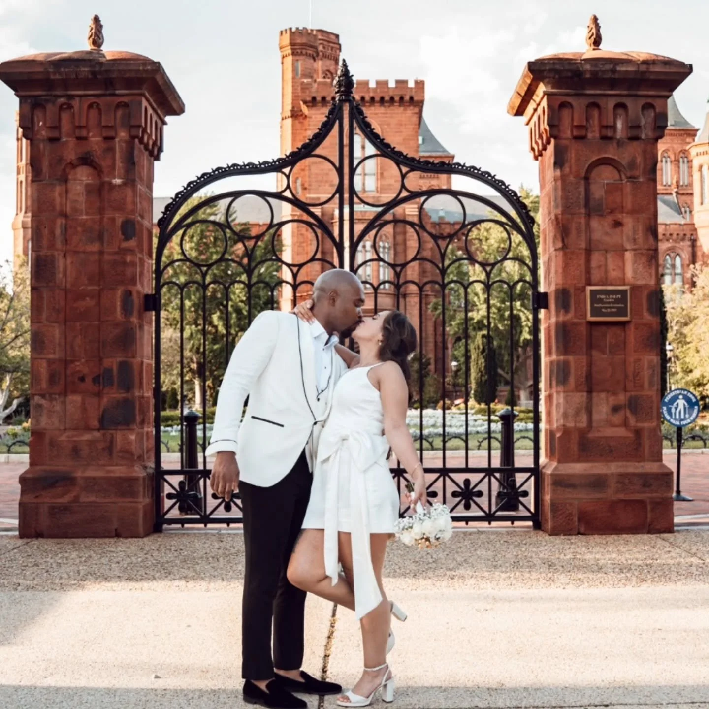 Post-ceremony session in the heart of D.C.: Smithsonian Gardens &rarr; Lincoln Memorial Reflecting Pool. Clean lines, soft light, forever looks. 📸

#DCCourthouseWedding #DCElopement #PostCeremonySession #SmithsonianGardens #SmithsonianCastle #Lincol