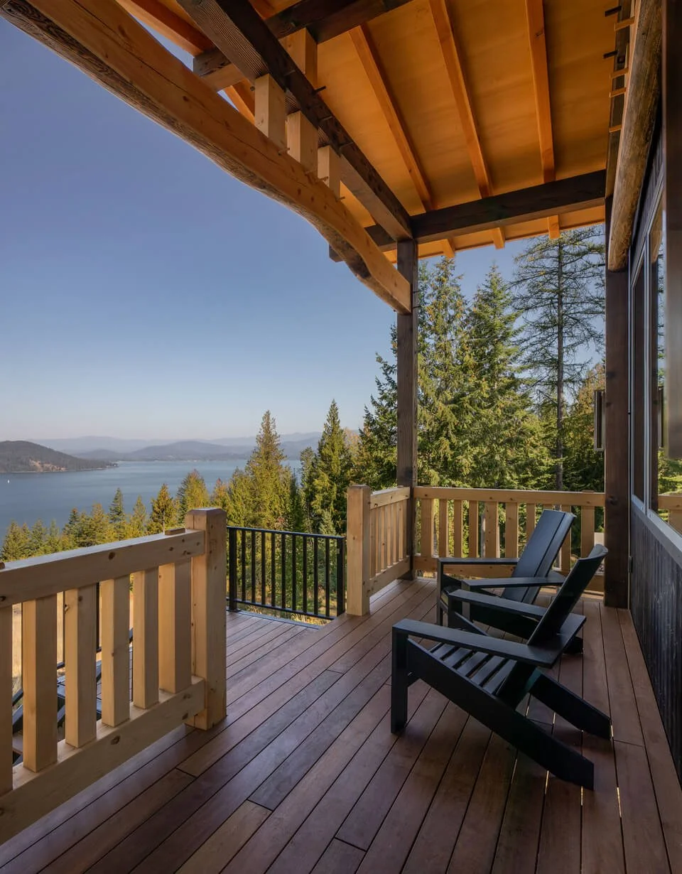 sightseeing with the lake and mountains