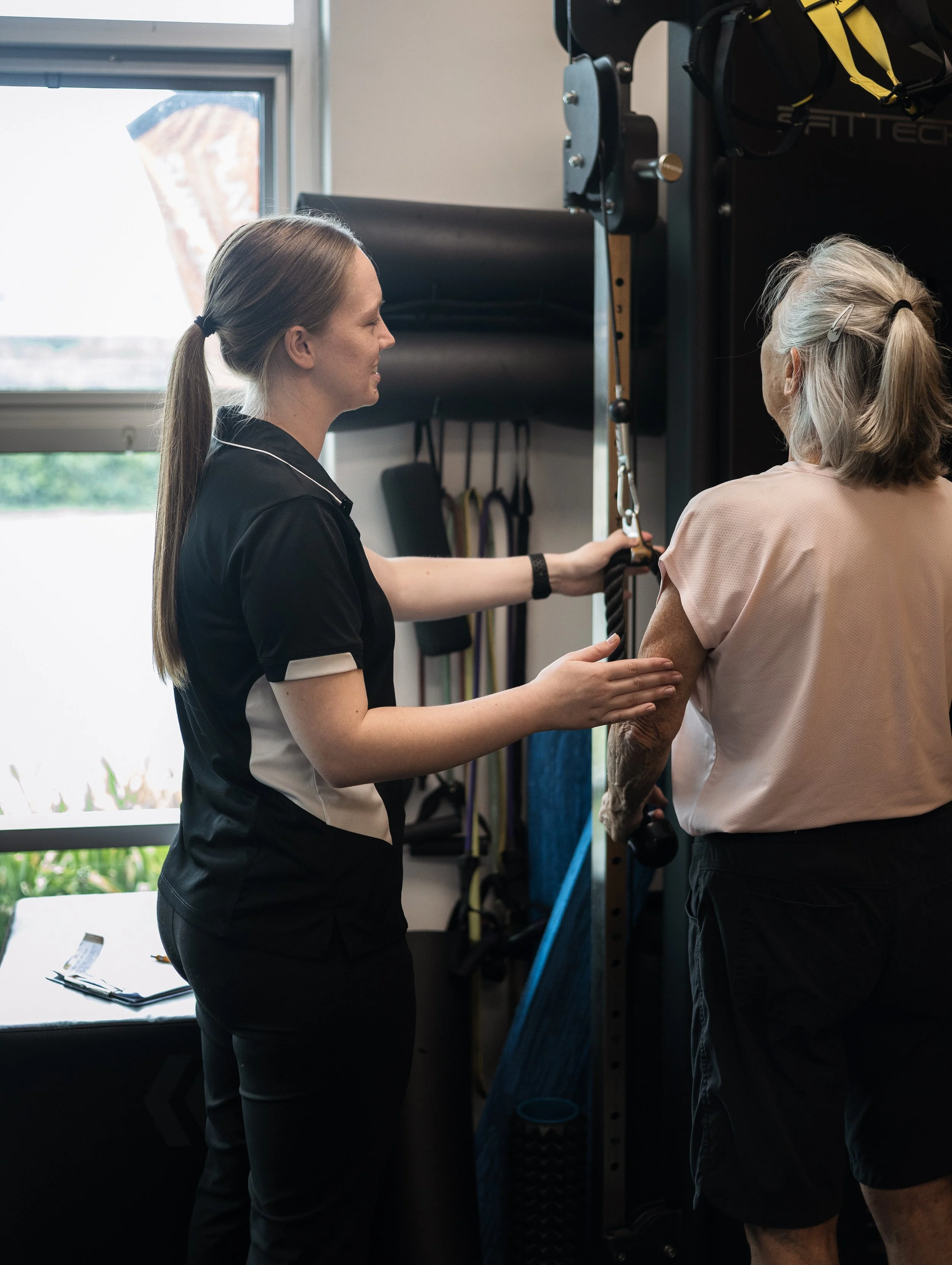 Tegan Berry-Smith, Exercise Physiologist with client, Resilient Health Group, 226 Magill Road, Beulah Park SA 5067. Exercise Physiologist Adelaide.