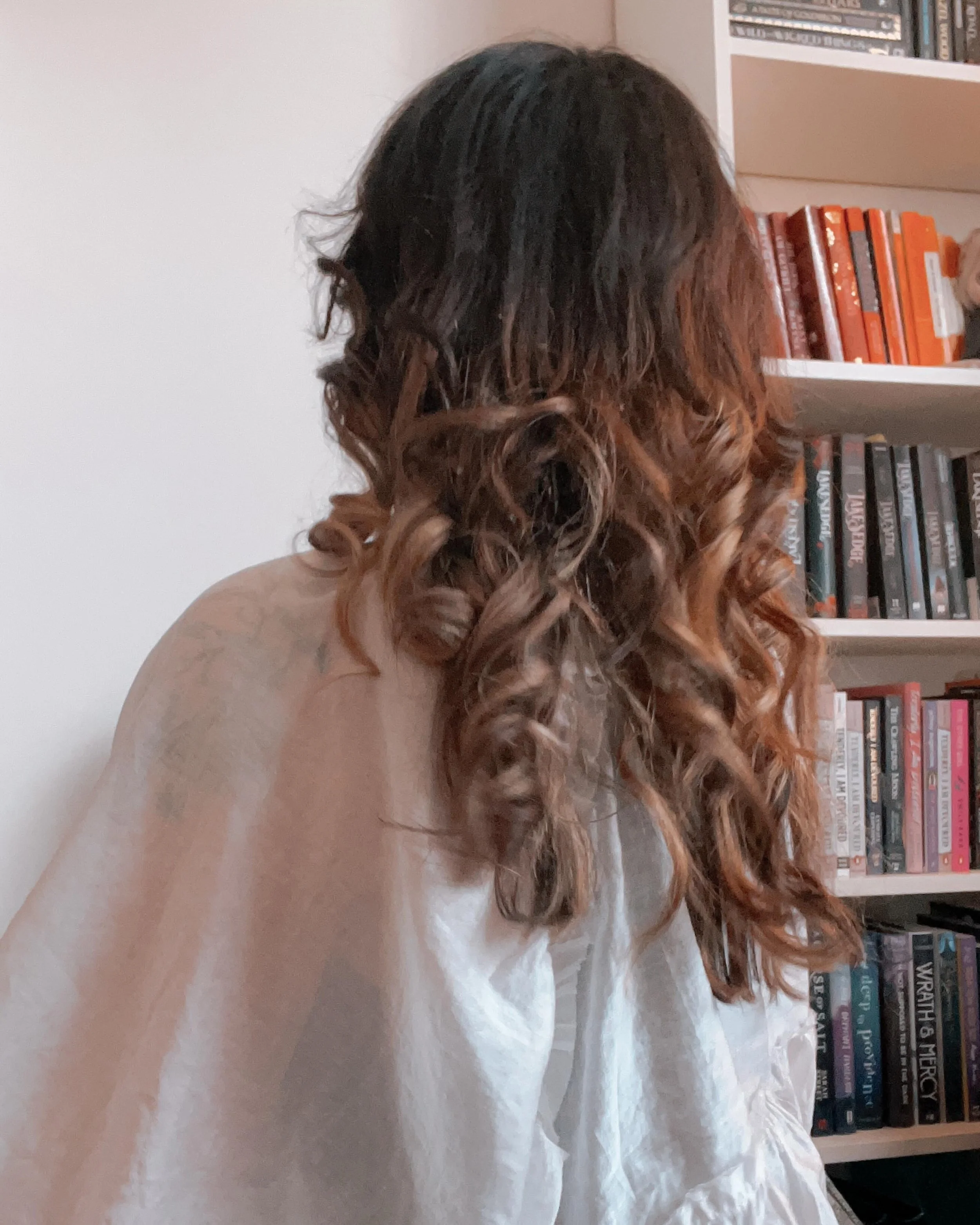 New hair 🌙✨🏹🌌✨

(It&rsquo;s full of secrets 👀)