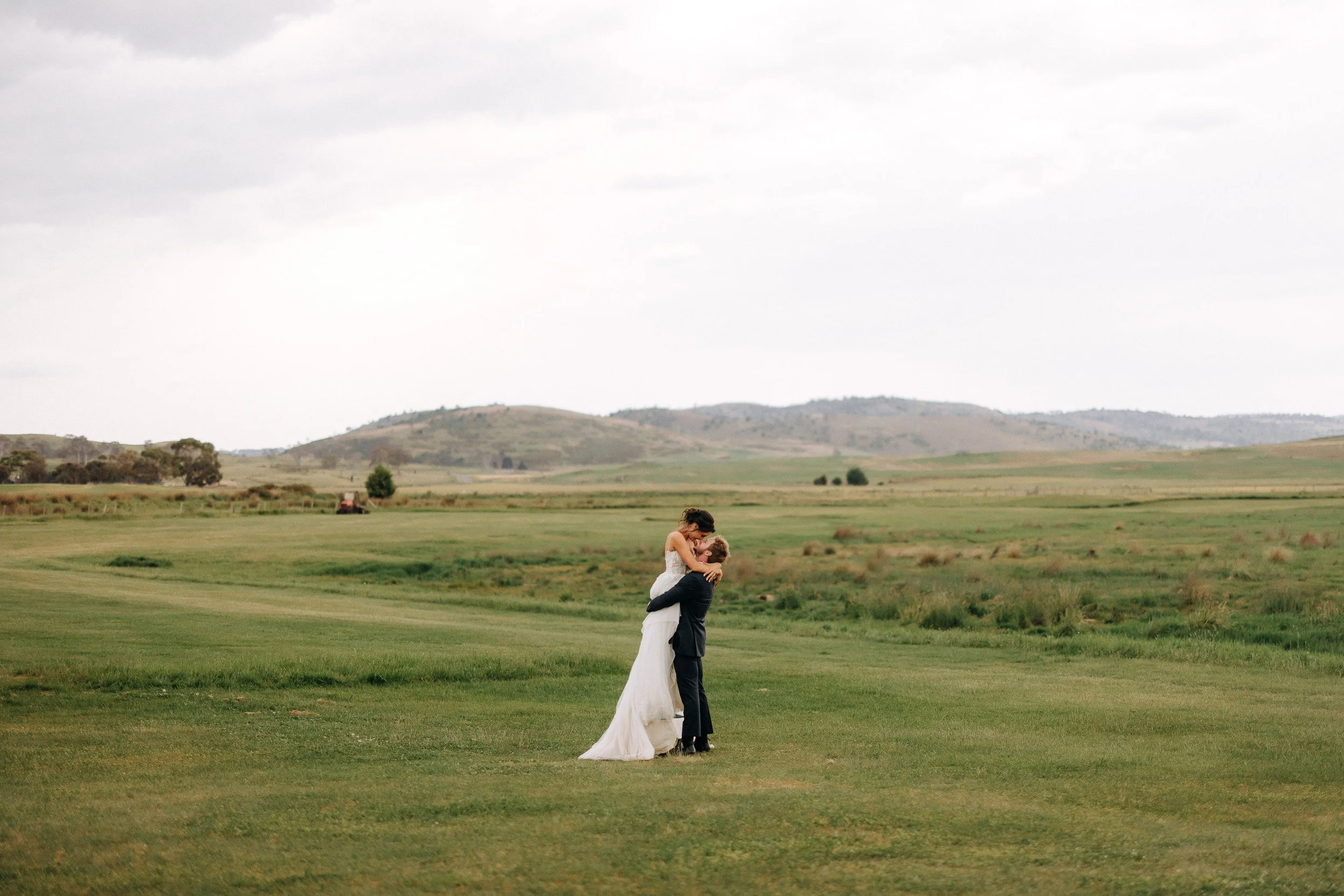 Chantal & Aaron - Tasmania Wedding Photogaphy