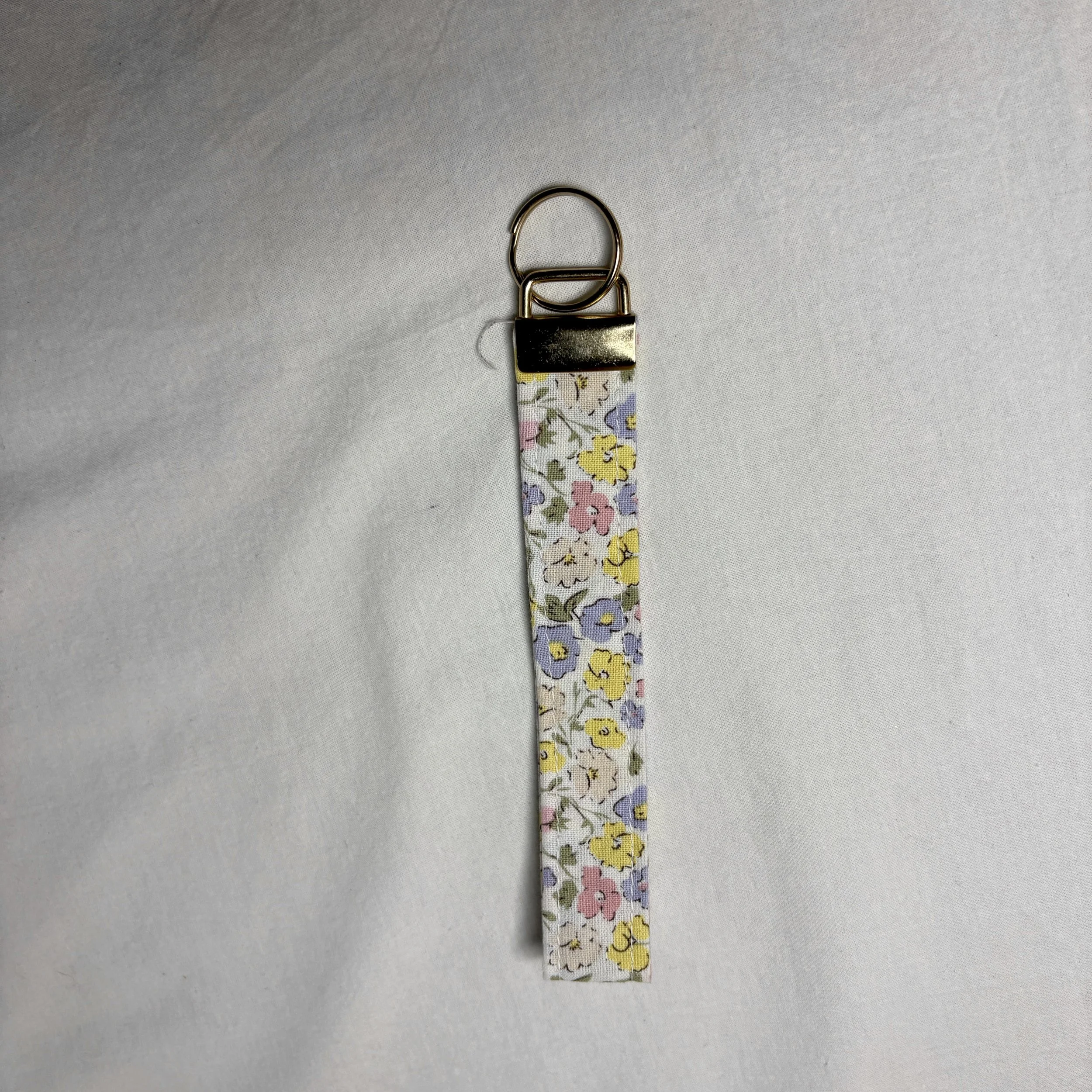 Dainty Vibrant Flower Patch Keychain