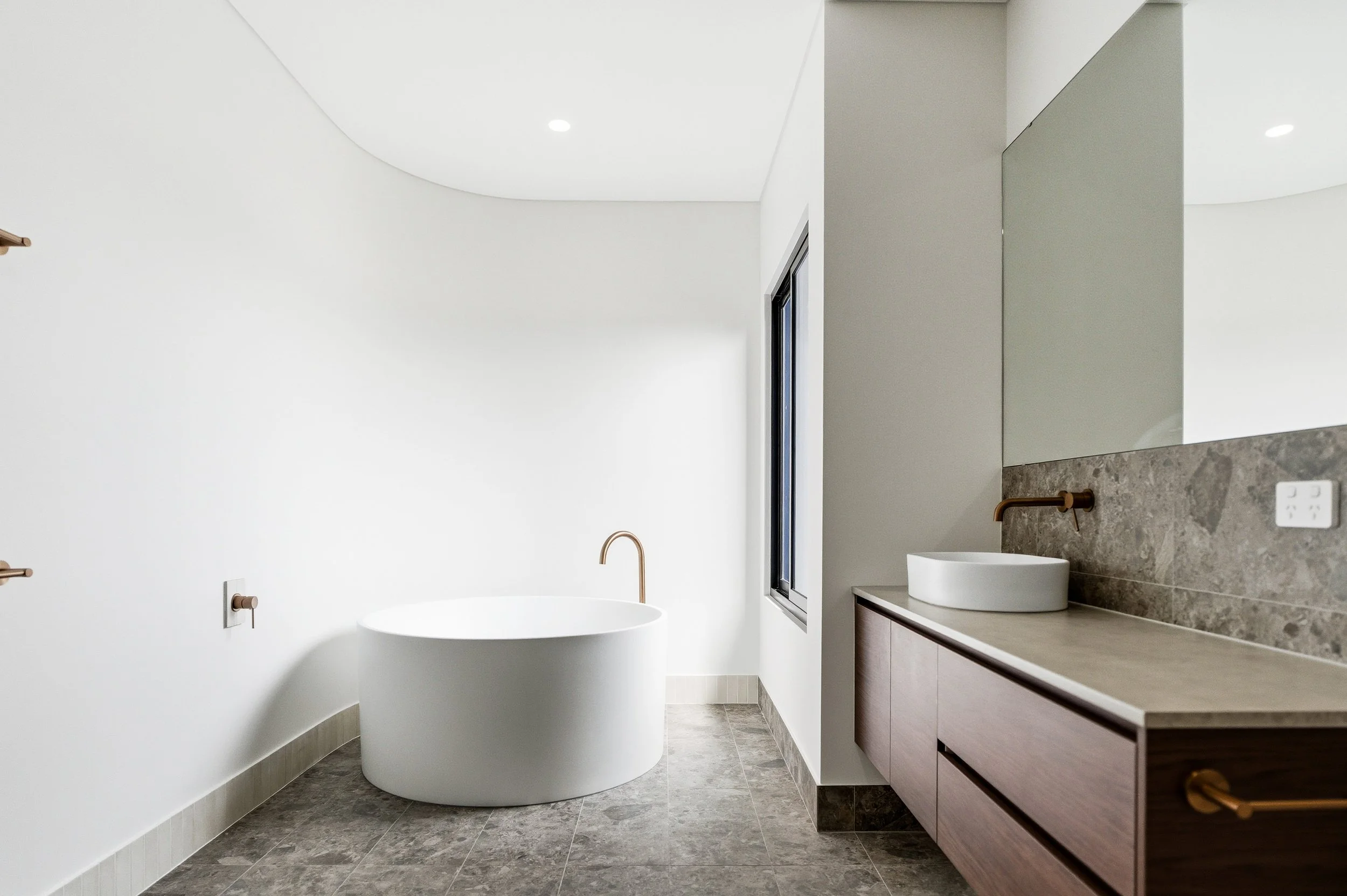 04-FINAL-Photos - 16.jpg