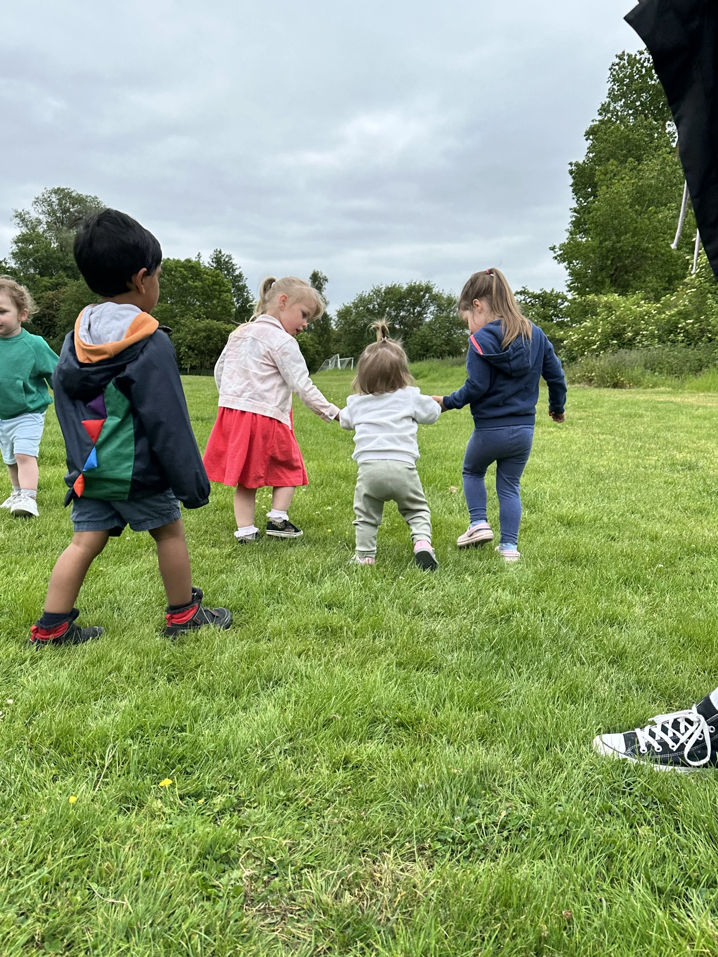 Painting and Helping Friends ♥️ 