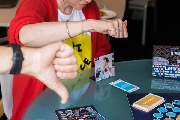 scoring Let's play equal