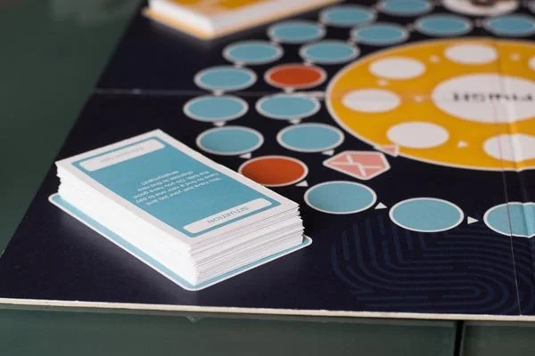 Let's play equal boardgame