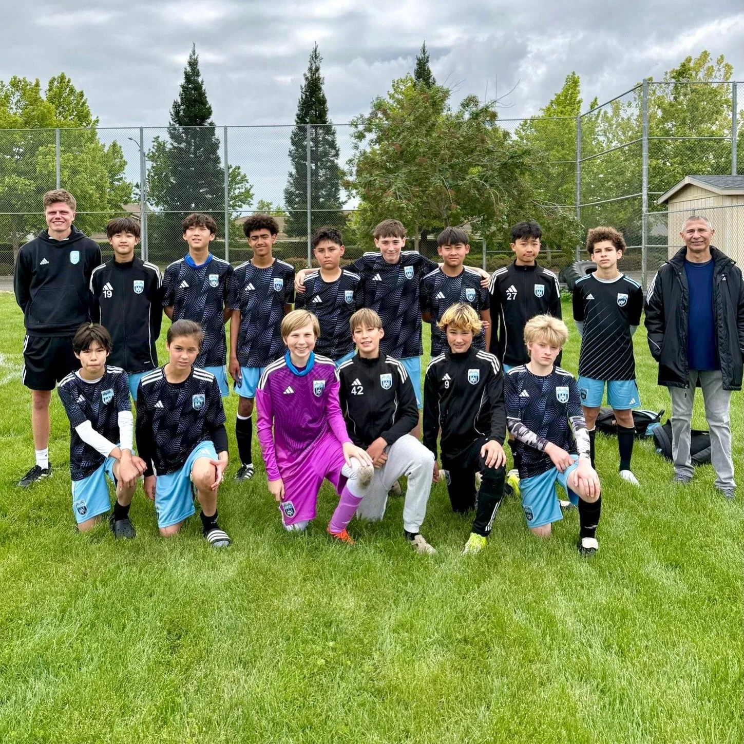 Solid showing, and great representation, from our 2012 Boys Grey team and coach Dom at the Elk Grove Cup this weekend.

#AFC #ELEVATE