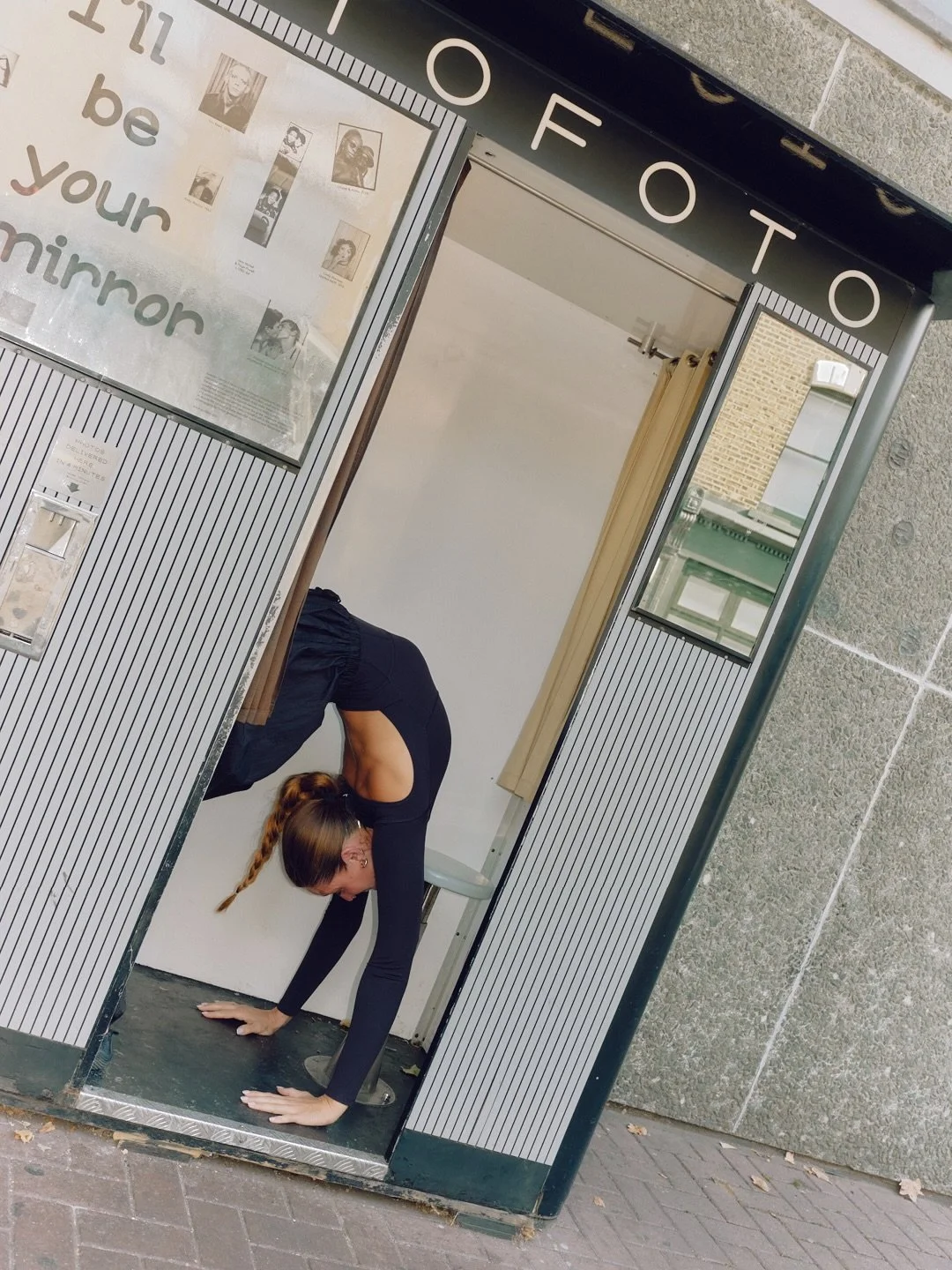 Introducing our in-house bendy-wendy who can get you limber if your willing to commit. 😈

If you&rsquo;re a regular to Waking Dreams, then you&rsquo;ll have almost certainly encountered Jules, our sweet, smiling, incomprehensibly bendy mobility teac