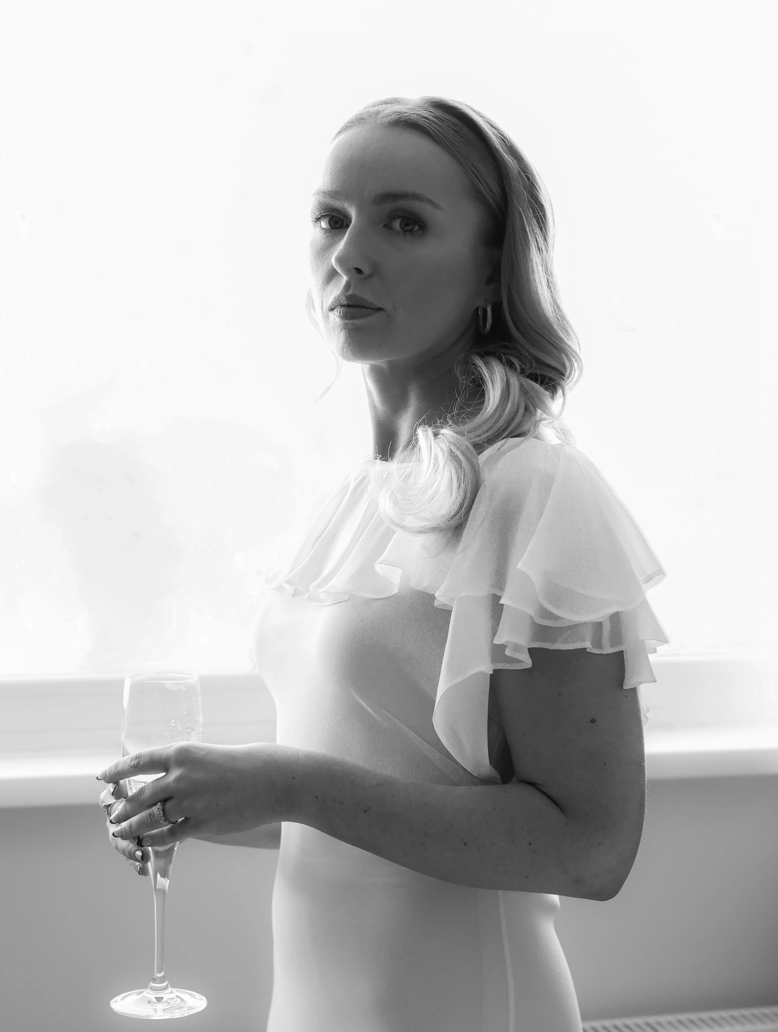 Claire getting ready 🤍

#naturalweddingphotographers #femaleweddingphotographers #liverpoolweddingphotographer #londonweddingphotographer #bristolweddingphotographers